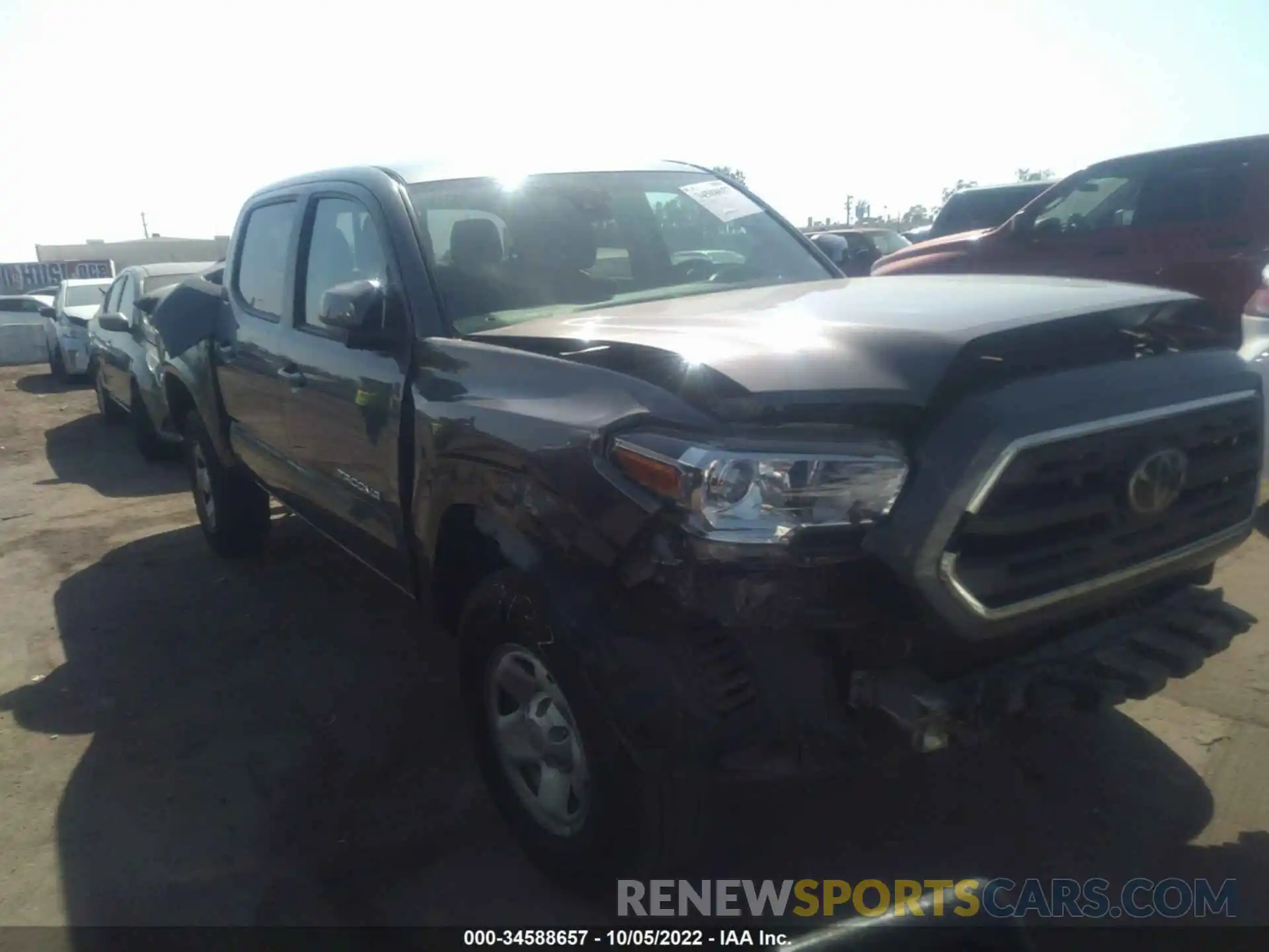 1 Photograph of a damaged car 5TFAX5GN2KX158669 TOYOTA TACOMA 2WD 2019