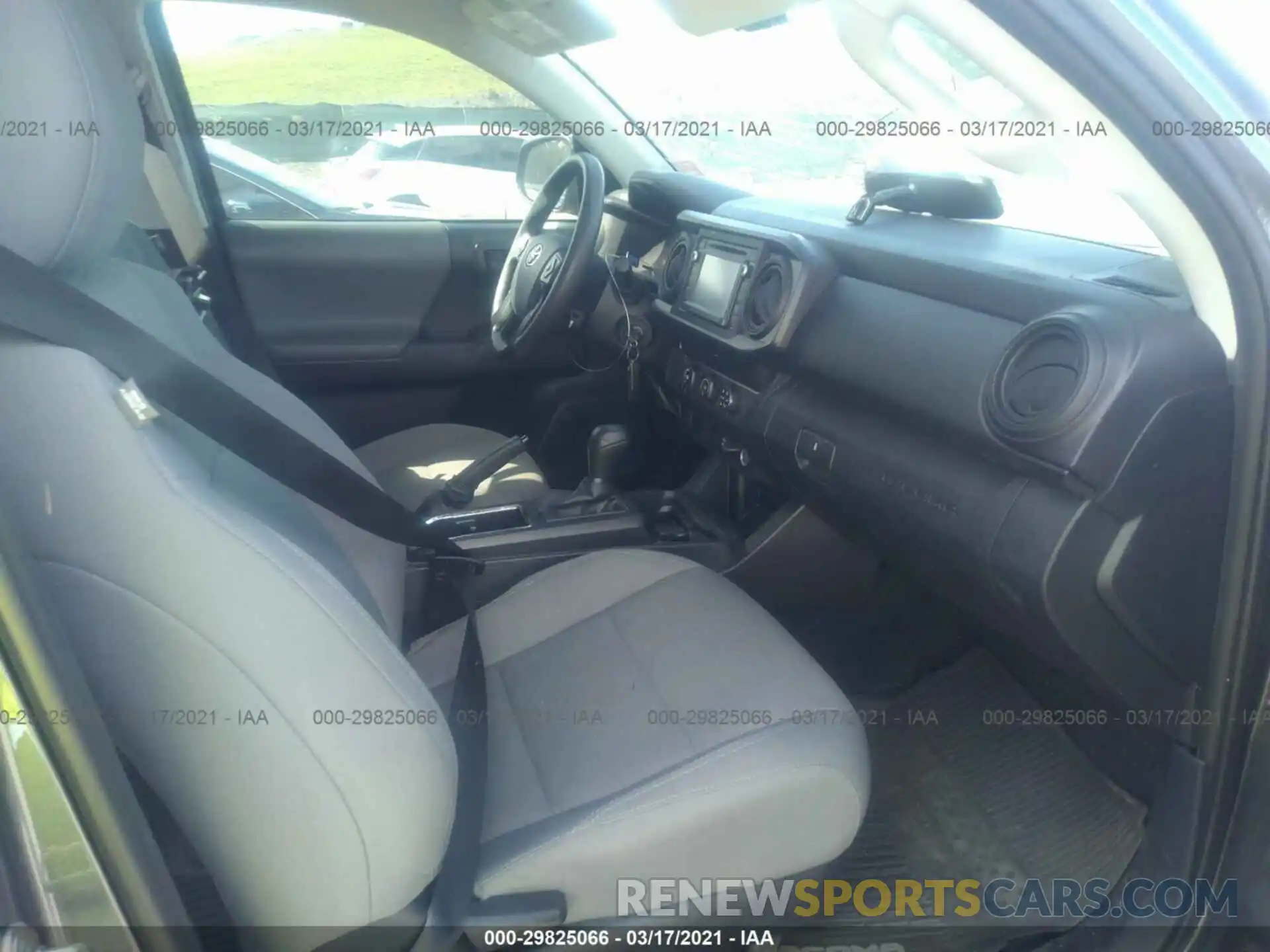 5 Photograph of a damaged car 5TFAX5GN2KX160339 TOYOTA TACOMA 2WD 2019