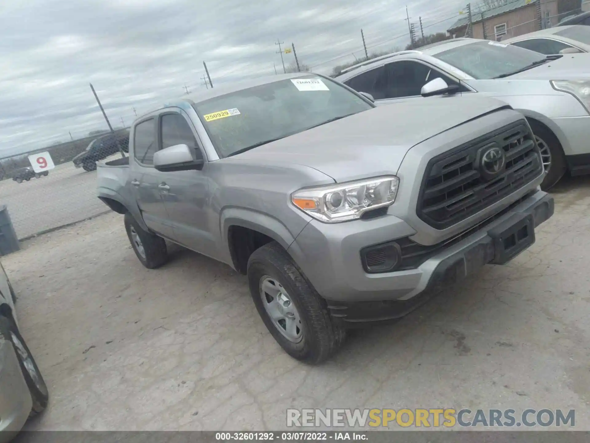 1 Photograph of a damaged car 5TFAX5GN2KX161426 TOYOTA TACOMA 2WD 2019