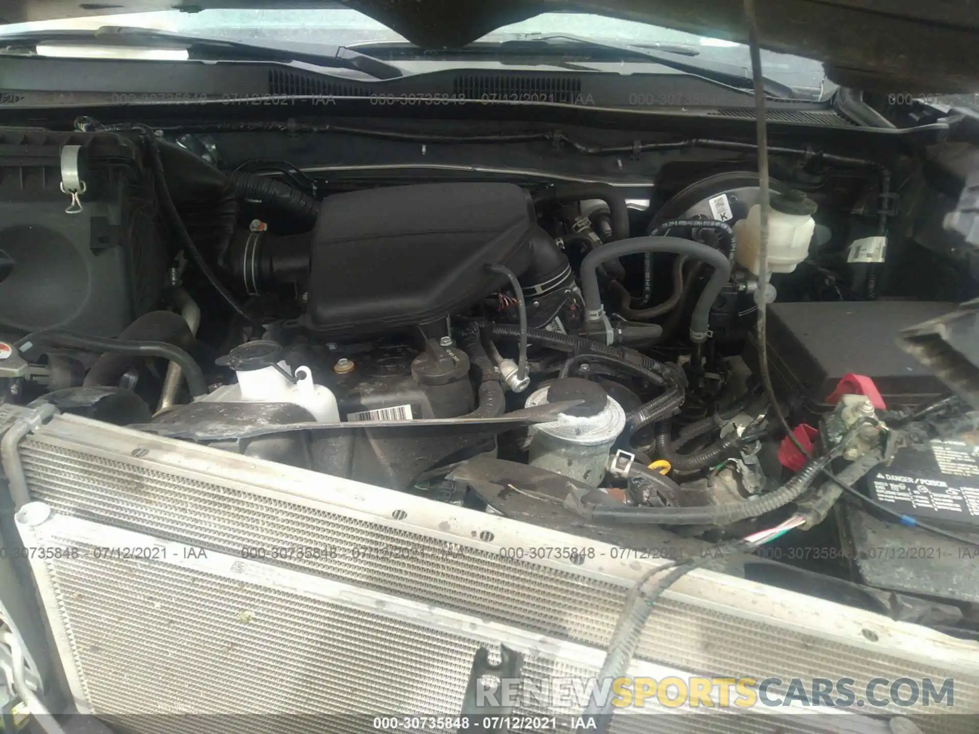 10 Photograph of a damaged car 5TFAX5GN3KX132727 TOYOTA TACOMA 2WD 2019