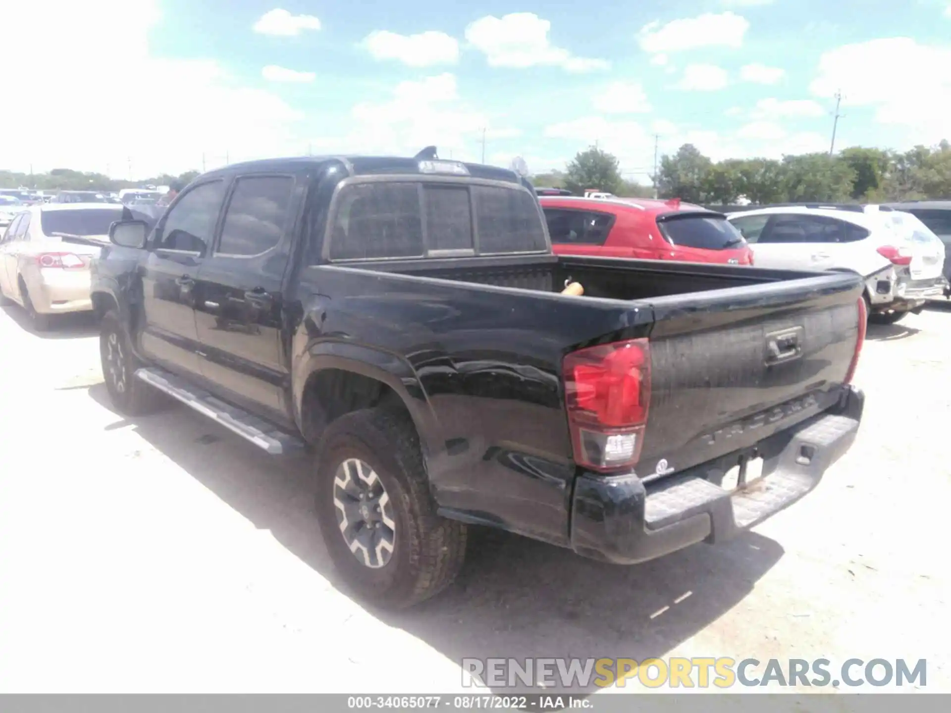 3 Photograph of a damaged car 5TFAX5GN3KX134431 TOYOTA TACOMA 2WD 2019