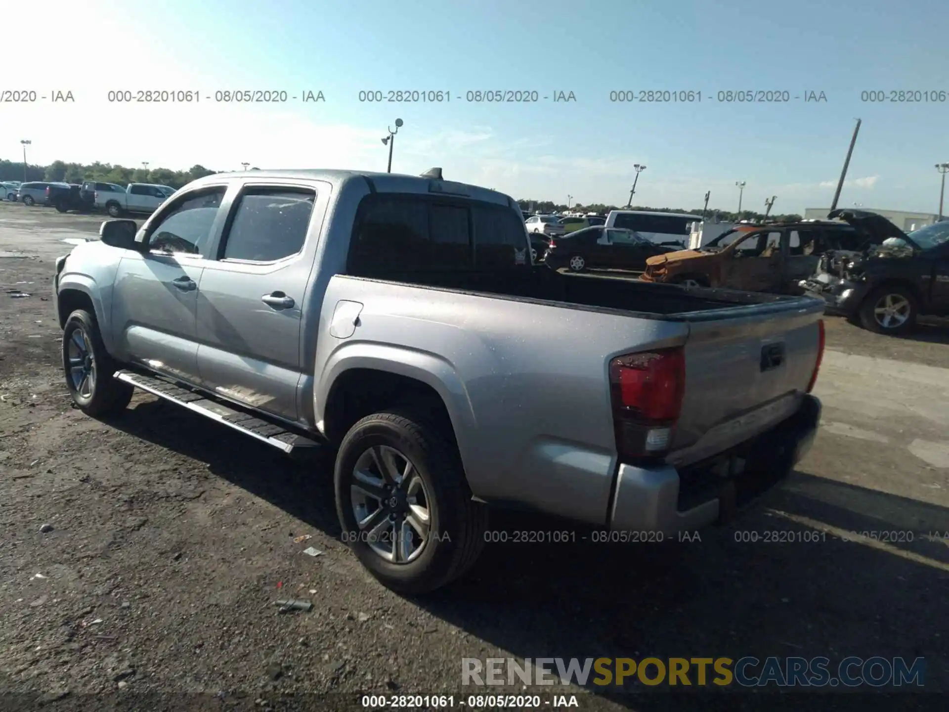 3 Photograph of a damaged car 5TFAX5GN3KX139967 TOYOTA TACOMA 2WD 2019