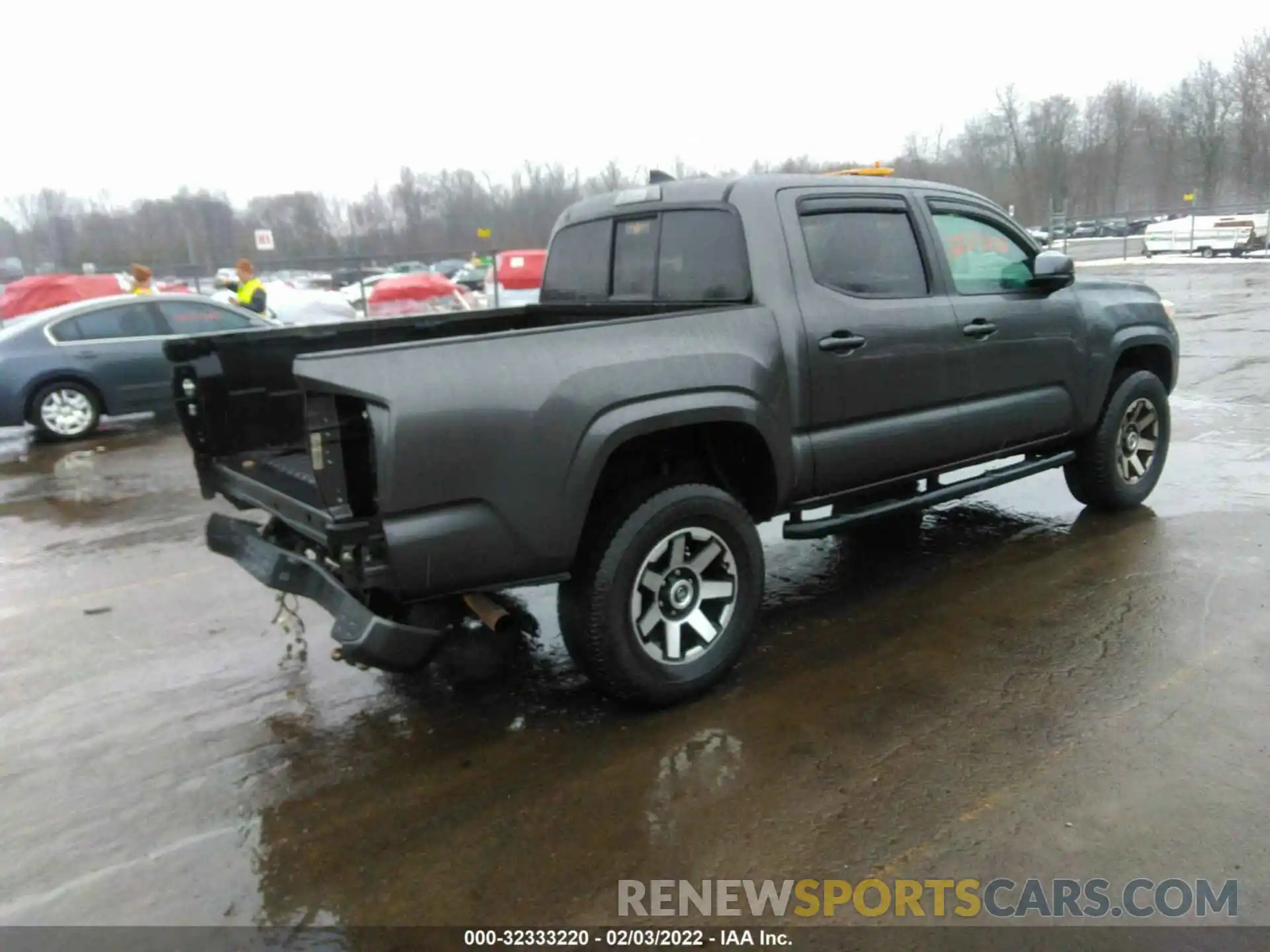 4 Photograph of a damaged car 5TFAX5GN3KX142299 TOYOTA TACOMA 2WD 2019