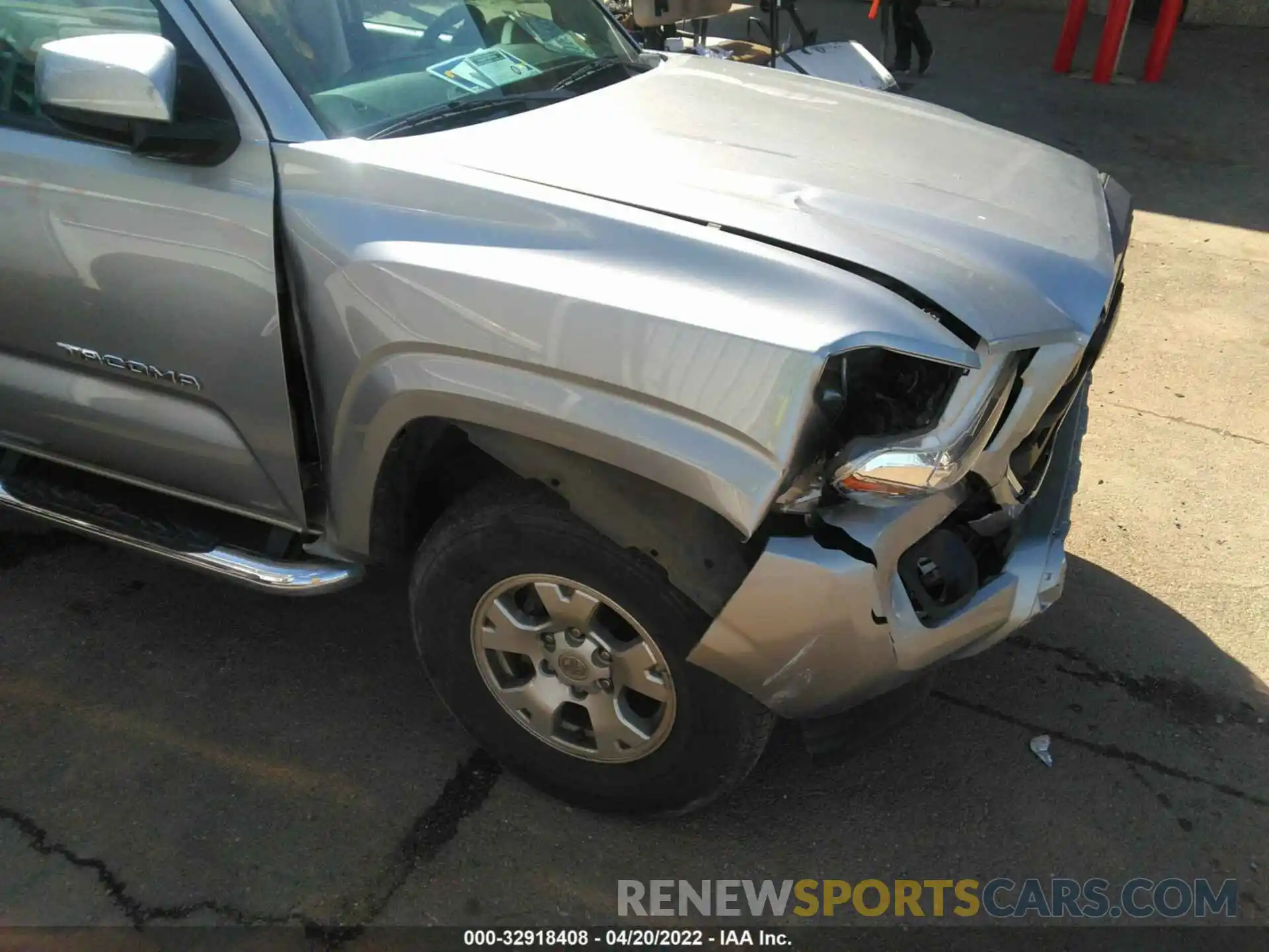 6 Photograph of a damaged car 5TFAX5GN3KX142688 TOYOTA TACOMA 2WD 2019