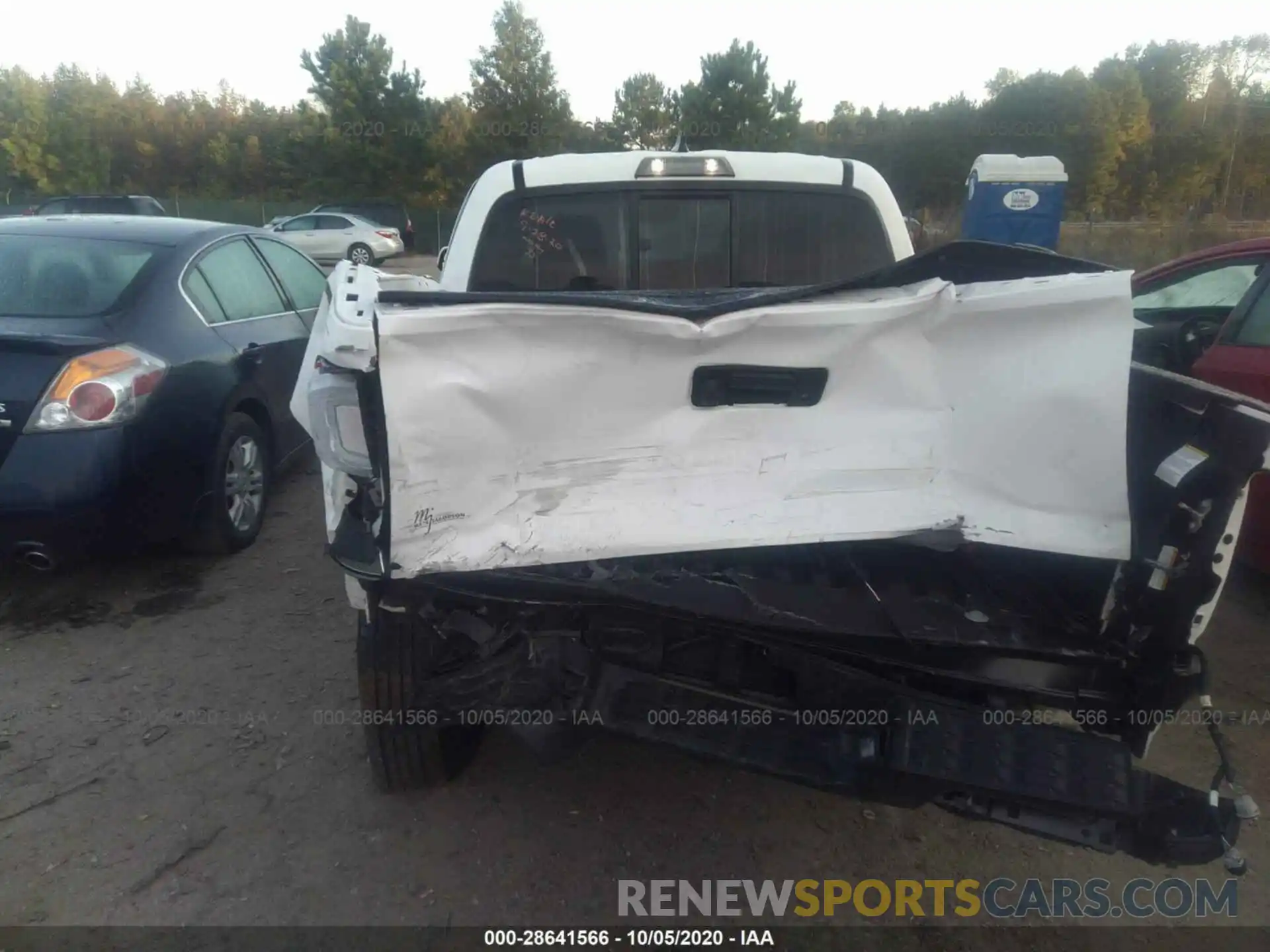 6 Photograph of a damaged car 5TFAX5GN3KX144182 TOYOTA TACOMA 2WD 2019