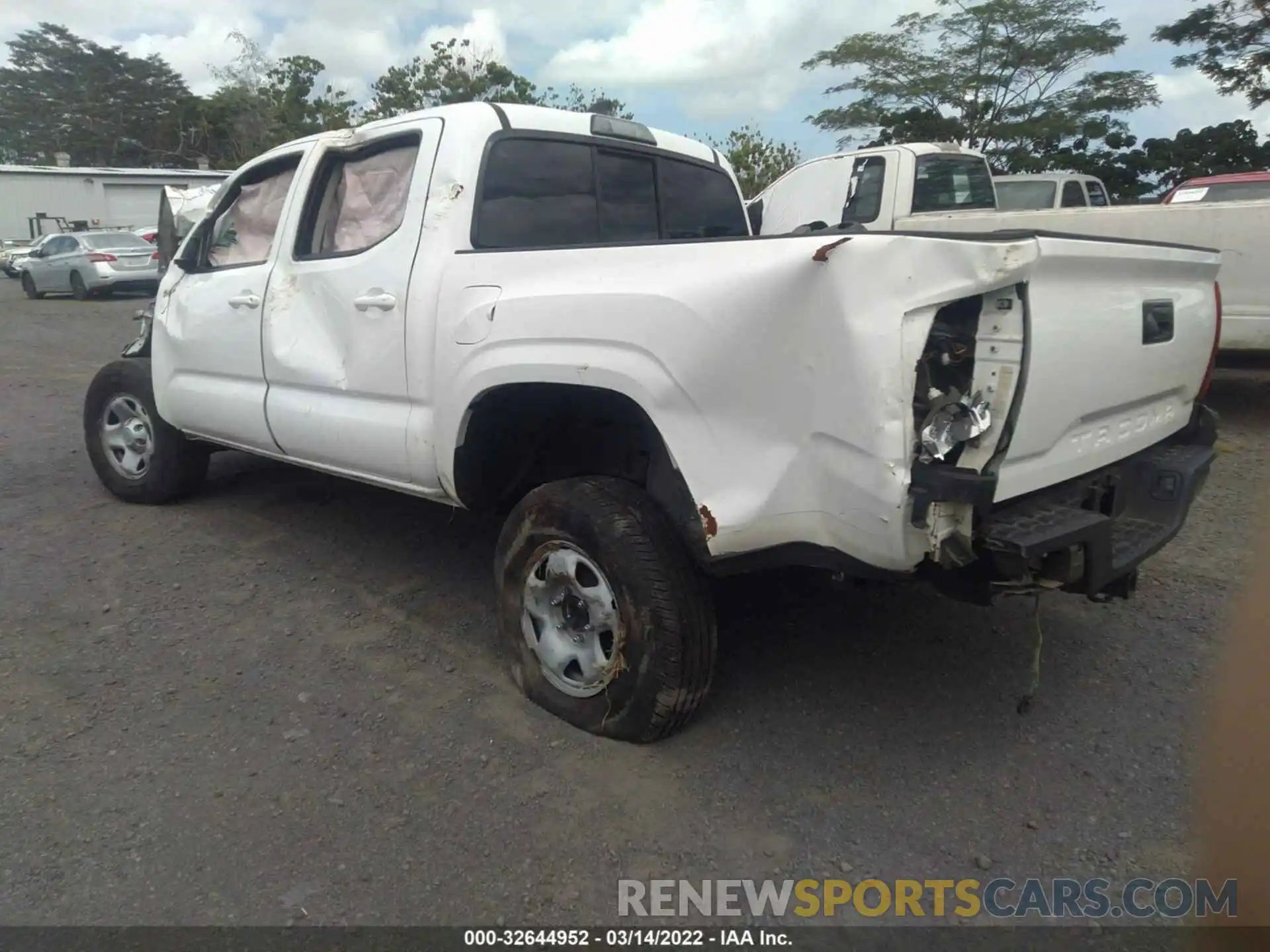 3 Photograph of a damaged car 5TFAX5GN3KX155585 TOYOTA TACOMA 2WD 2019