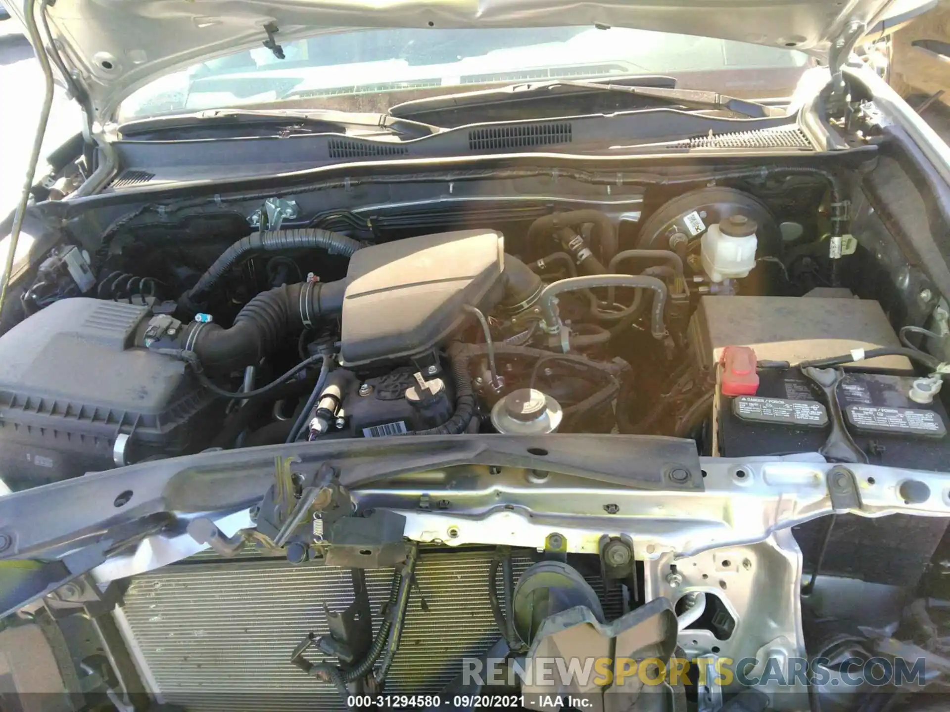 10 Photograph of a damaged car 5TFAX5GN3KX157448 TOYOTA TACOMA 2WD 2019