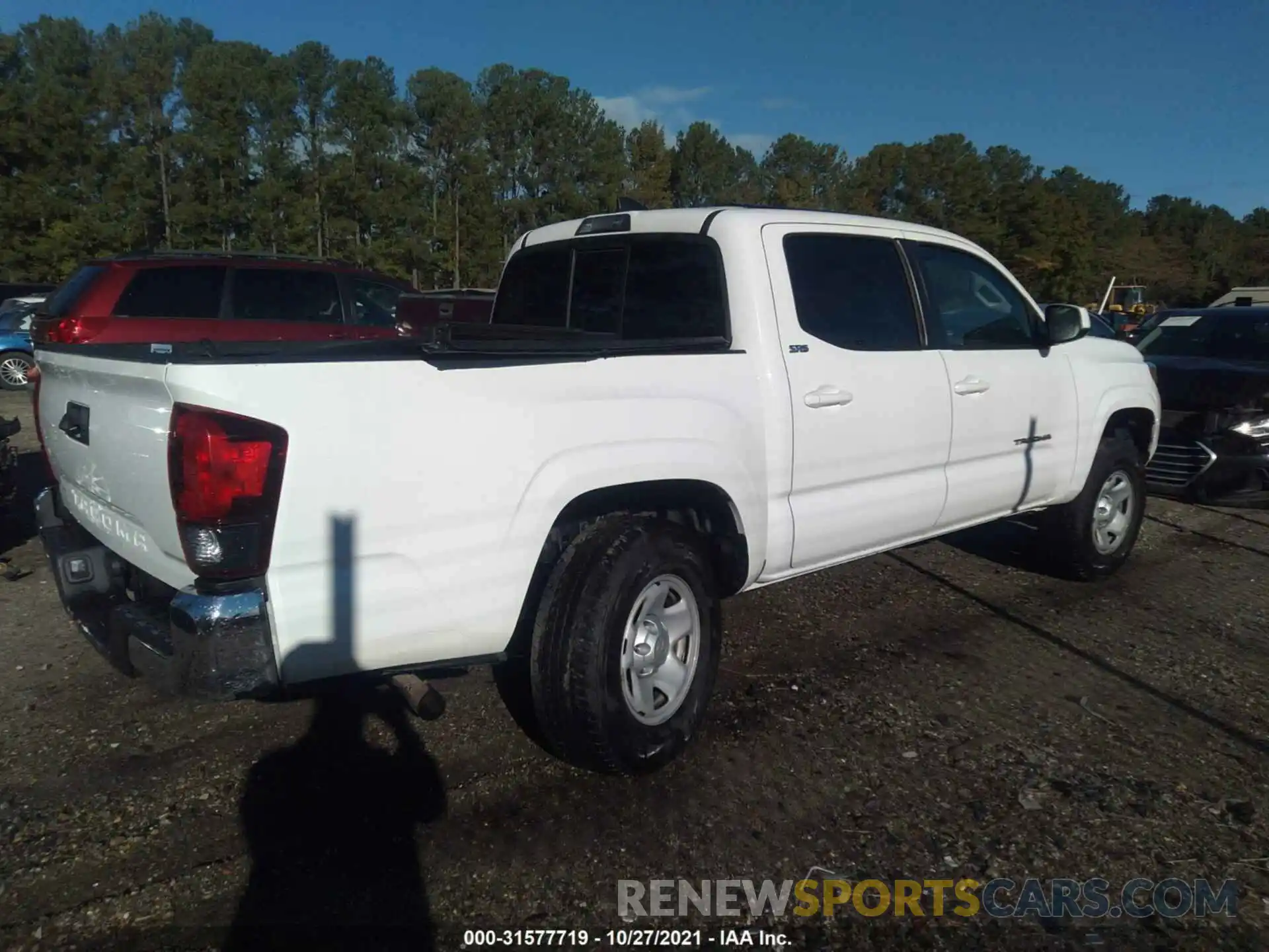 4 Photograph of a damaged car 5TFAX5GN4KX144658 TOYOTA TACOMA 2WD 2019