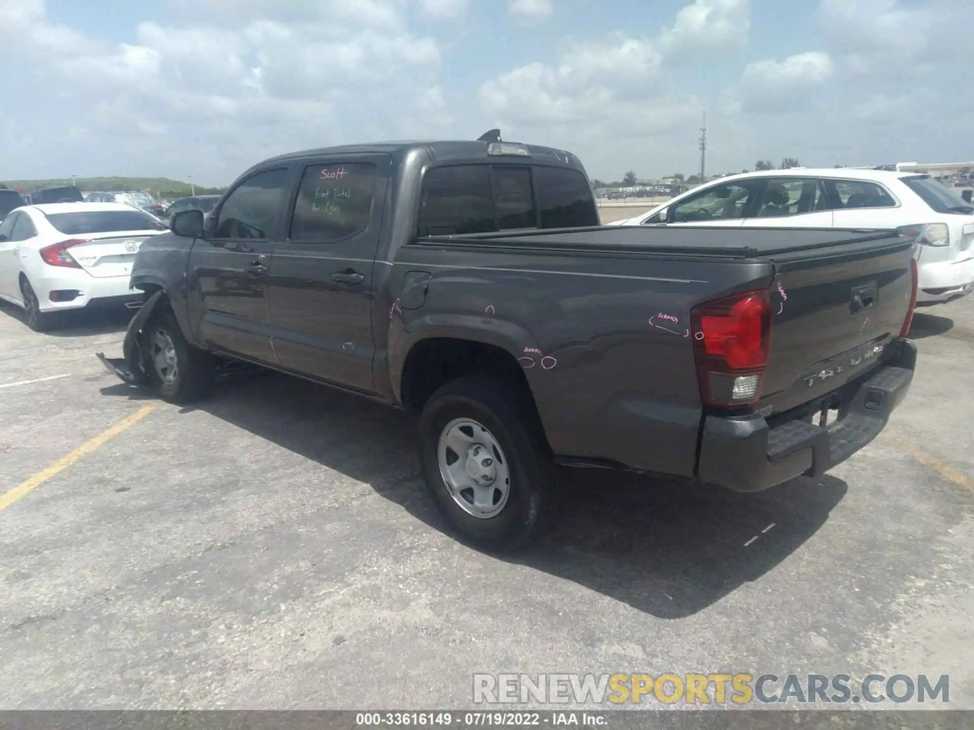 3 Photograph of a damaged car 5TFAX5GN4KX148841 TOYOTA TACOMA 2WD 2019