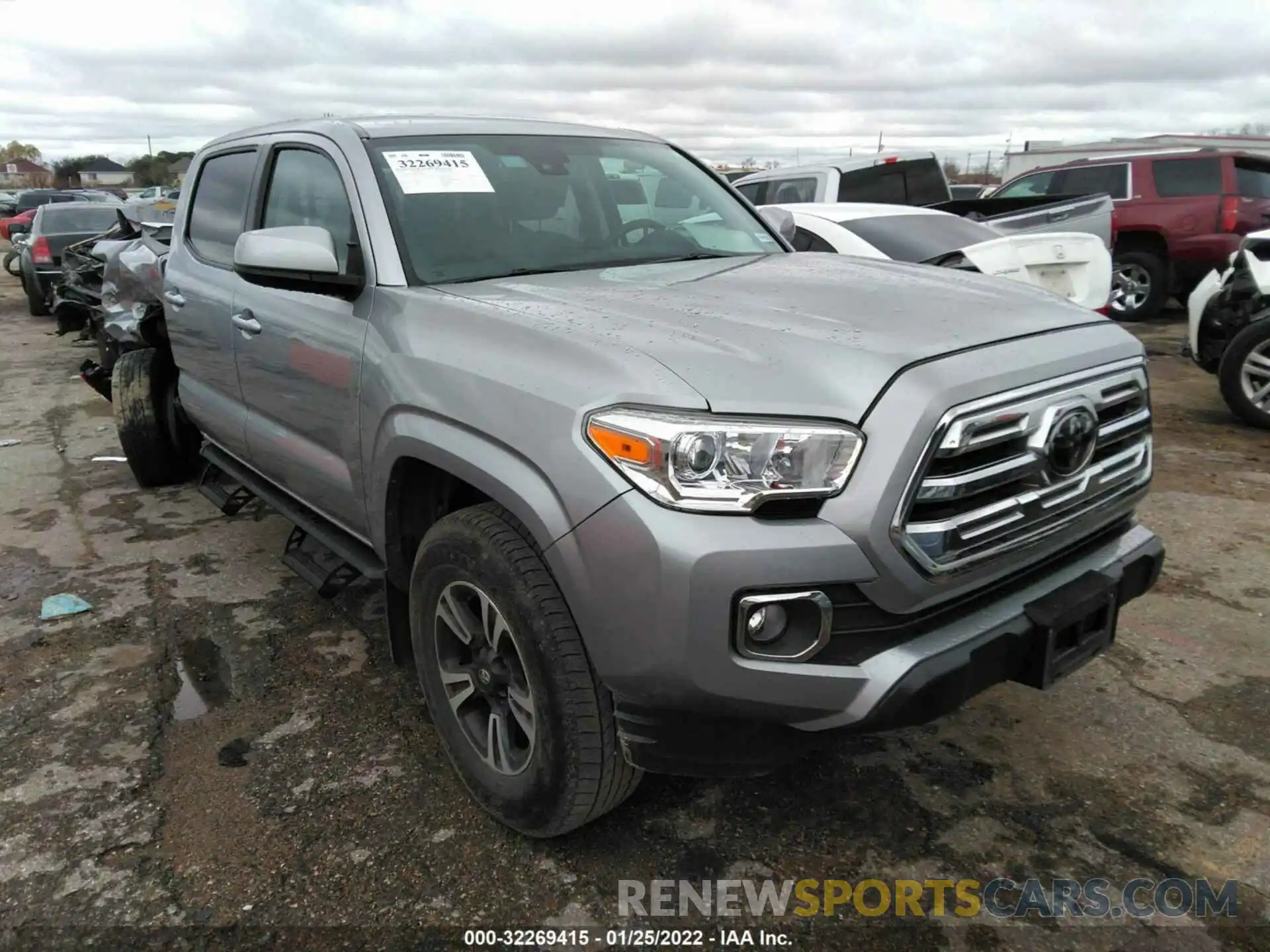 1 Photograph of a damaged car 5TFAX5GN5KX138366 TOYOTA TACOMA 2WD 2019