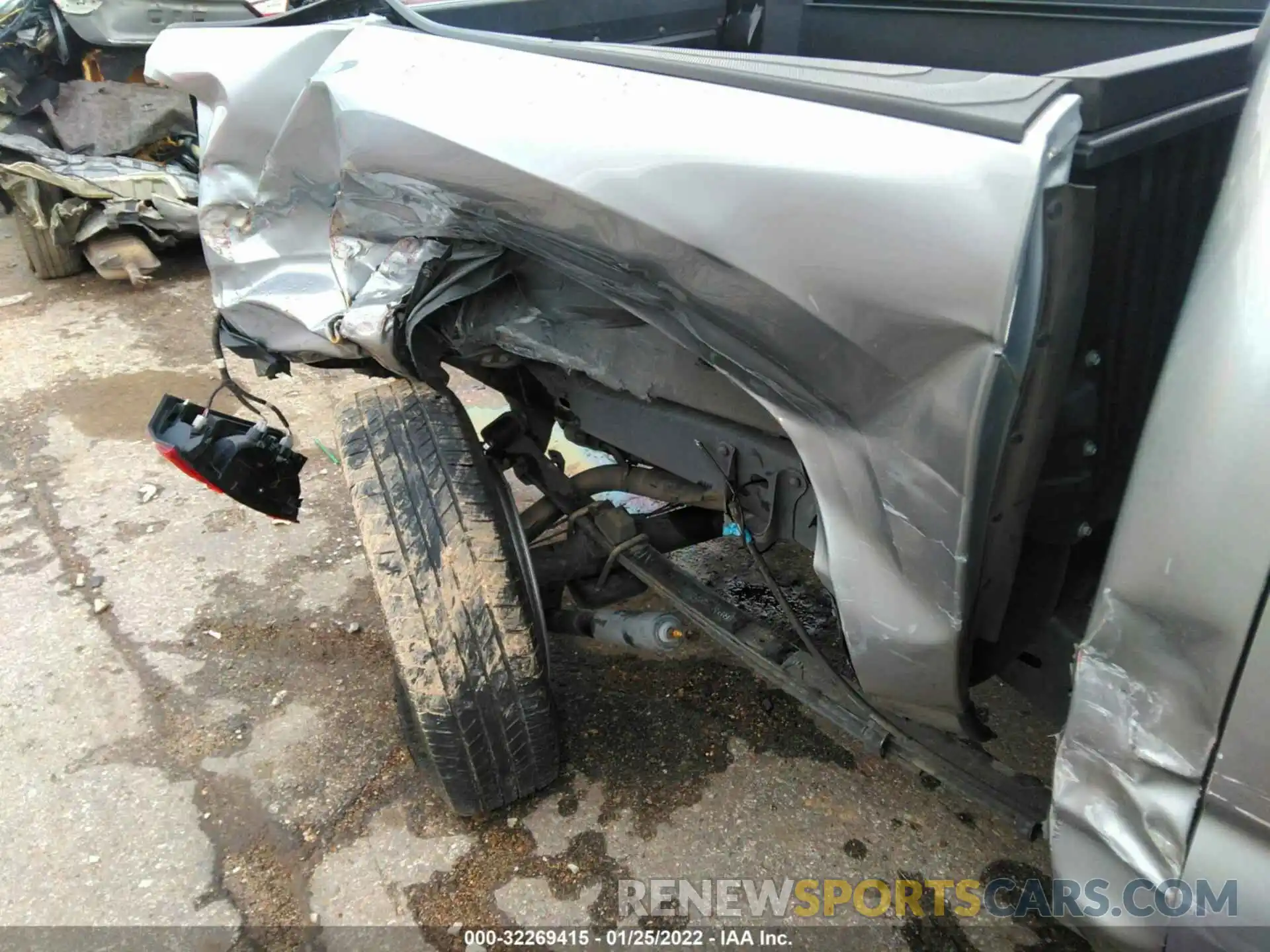 6 Photograph of a damaged car 5TFAX5GN5KX138366 TOYOTA TACOMA 2WD 2019