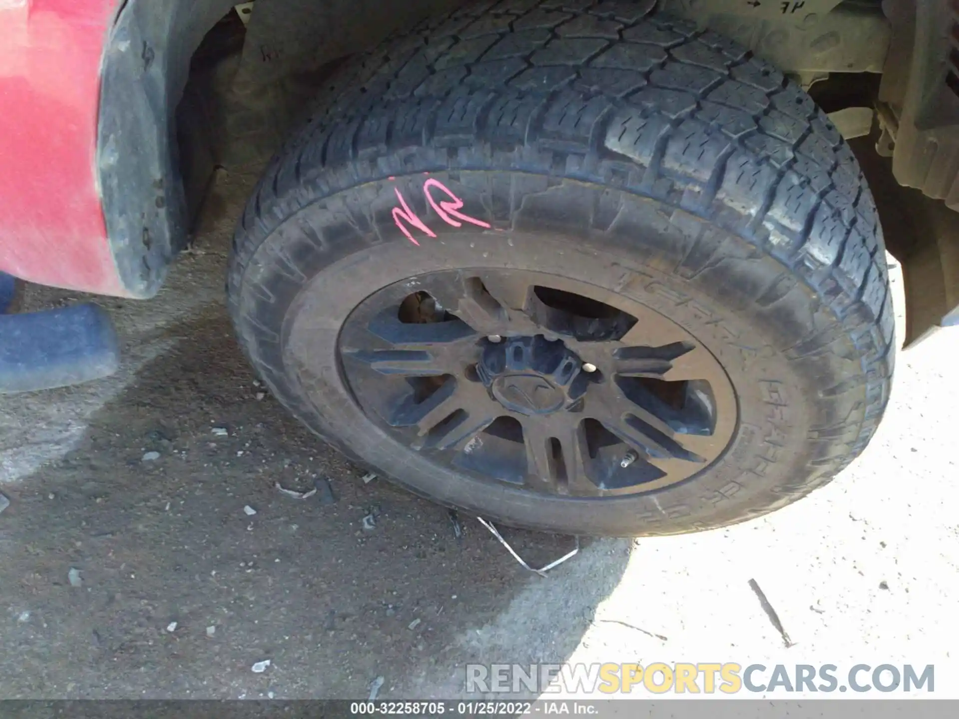 14 Photograph of a damaged car 5TFAX5GN5KX146189 TOYOTA TACOMA 2WD 2019