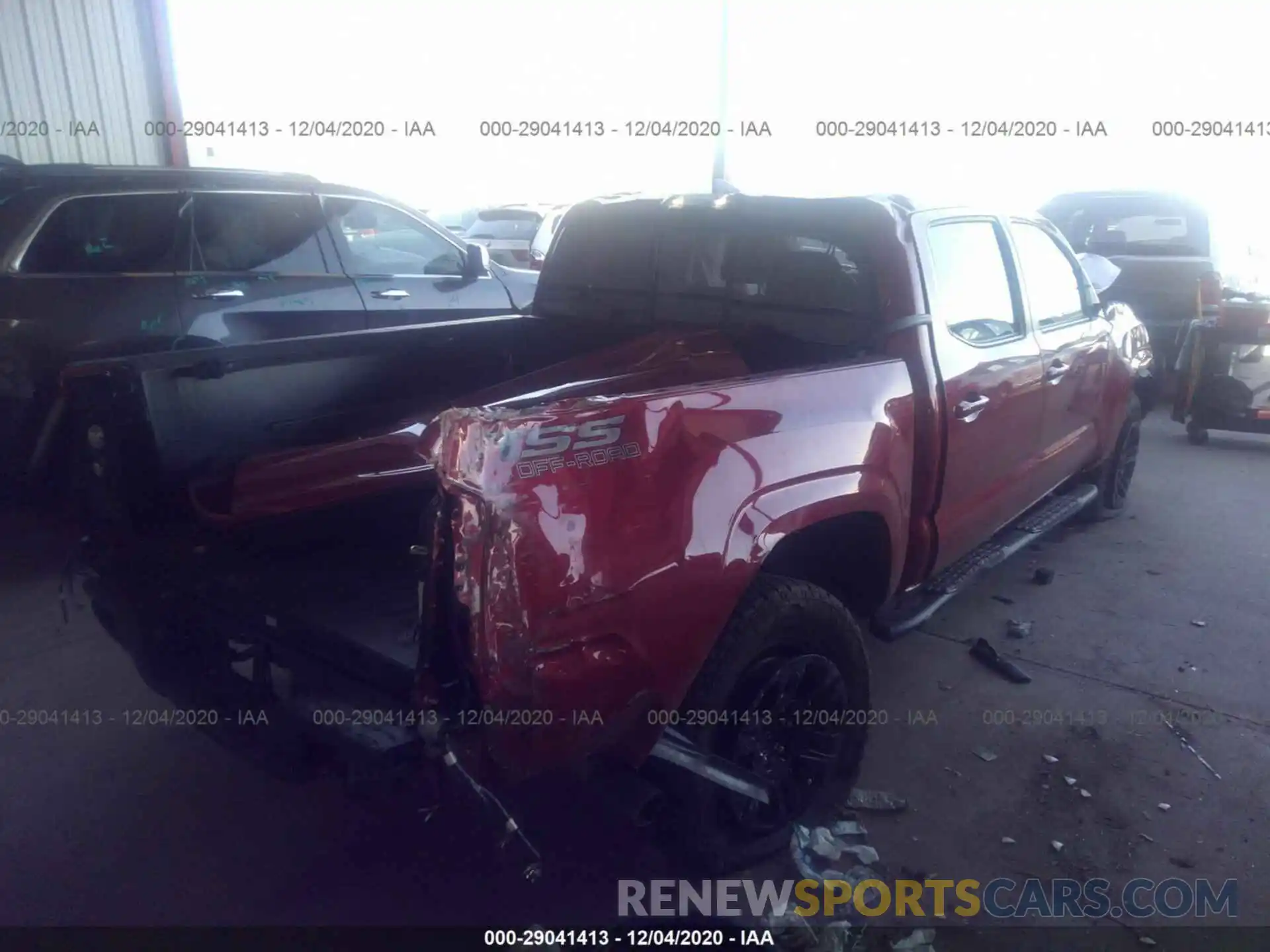 4 Photograph of a damaged car 5TFAX5GN5KX158777 TOYOTA TACOMA 2WD 2019