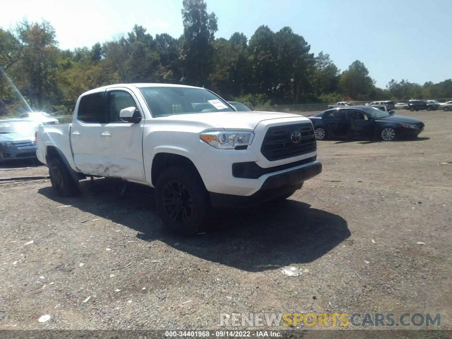 1 Photograph of a damaged car 5TFAX5GN5KX159539 TOYOTA TACOMA 2WD 2019