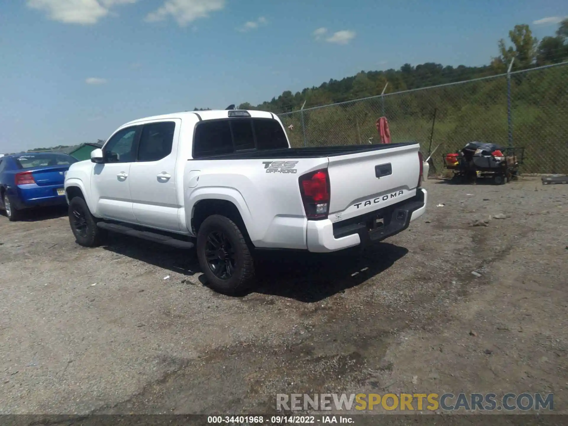 3 Photograph of a damaged car 5TFAX5GN5KX159539 TOYOTA TACOMA 2WD 2019