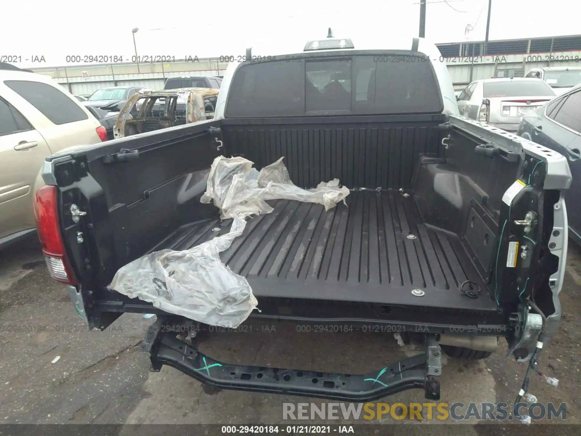 6 Photograph of a damaged car 5TFAX5GN6KX136612 TOYOTA TACOMA 2WD 2019