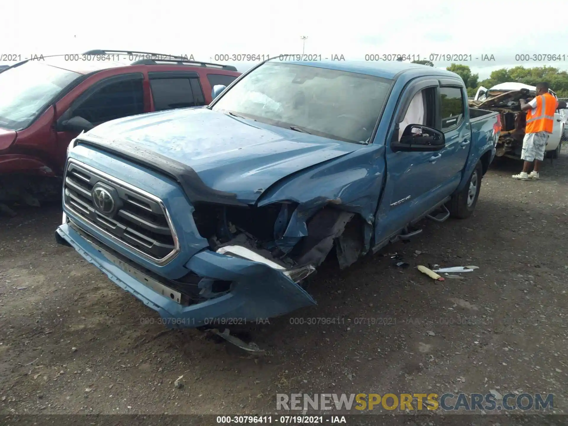 6 Фотография поврежденного автомобиля 5TFAX5GN6KX141471 TOYOTA TACOMA 2WD 2019