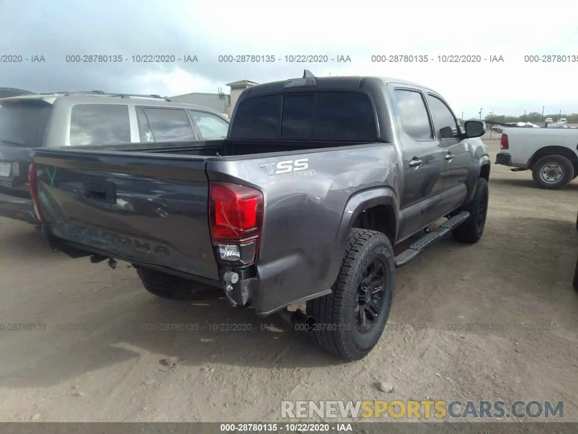 4 Фотография поврежденного автомобиля 5TFAX5GN6KX153247 TOYOTA TACOMA 2WD 2019