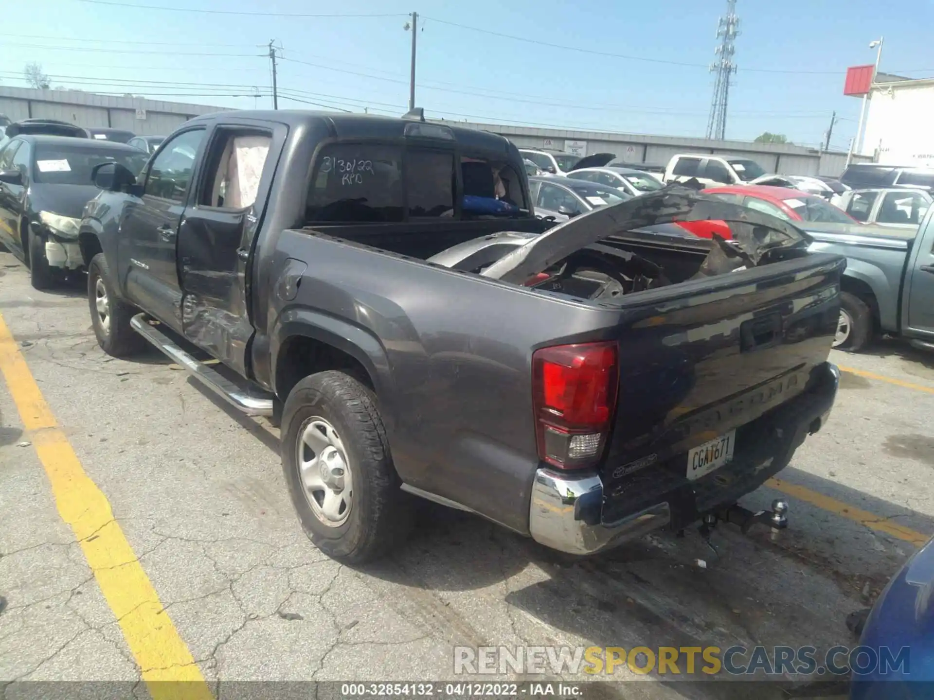 3 Photograph of a damaged car 5TFAX5GN6KX158819 TOYOTA TACOMA 2WD 2019