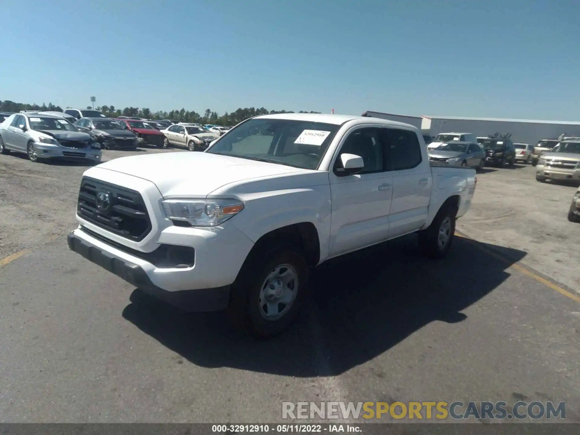 2 Photograph of a damaged car 5TFAX5GN6KX159713 TOYOTA TACOMA 2WD 2019