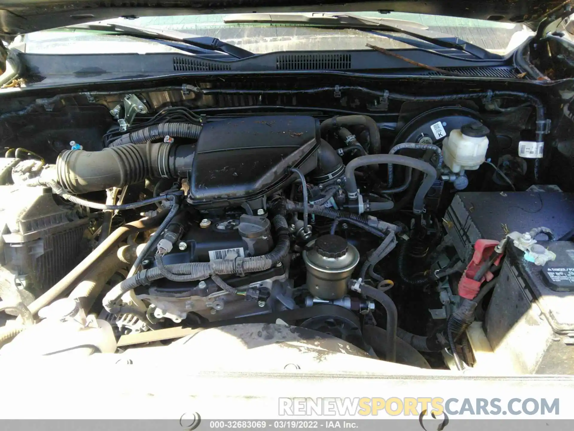 10 Photograph of a damaged car 5TFAX5GN6KX160523 TOYOTA TACOMA 2WD 2019