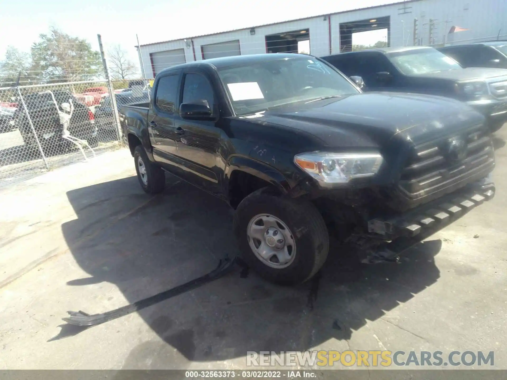 1 Photograph of a damaged car 5TFAX5GN7KX159333 TOYOTA TACOMA 2WD 2019