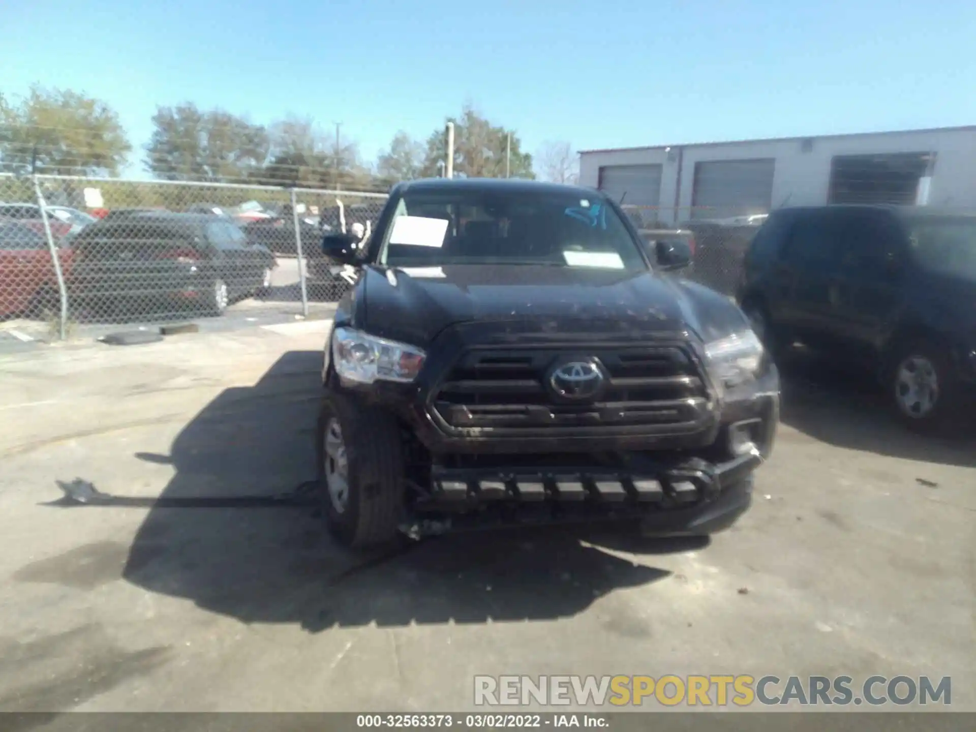 6 Photograph of a damaged car 5TFAX5GN7KX159333 TOYOTA TACOMA 2WD 2019