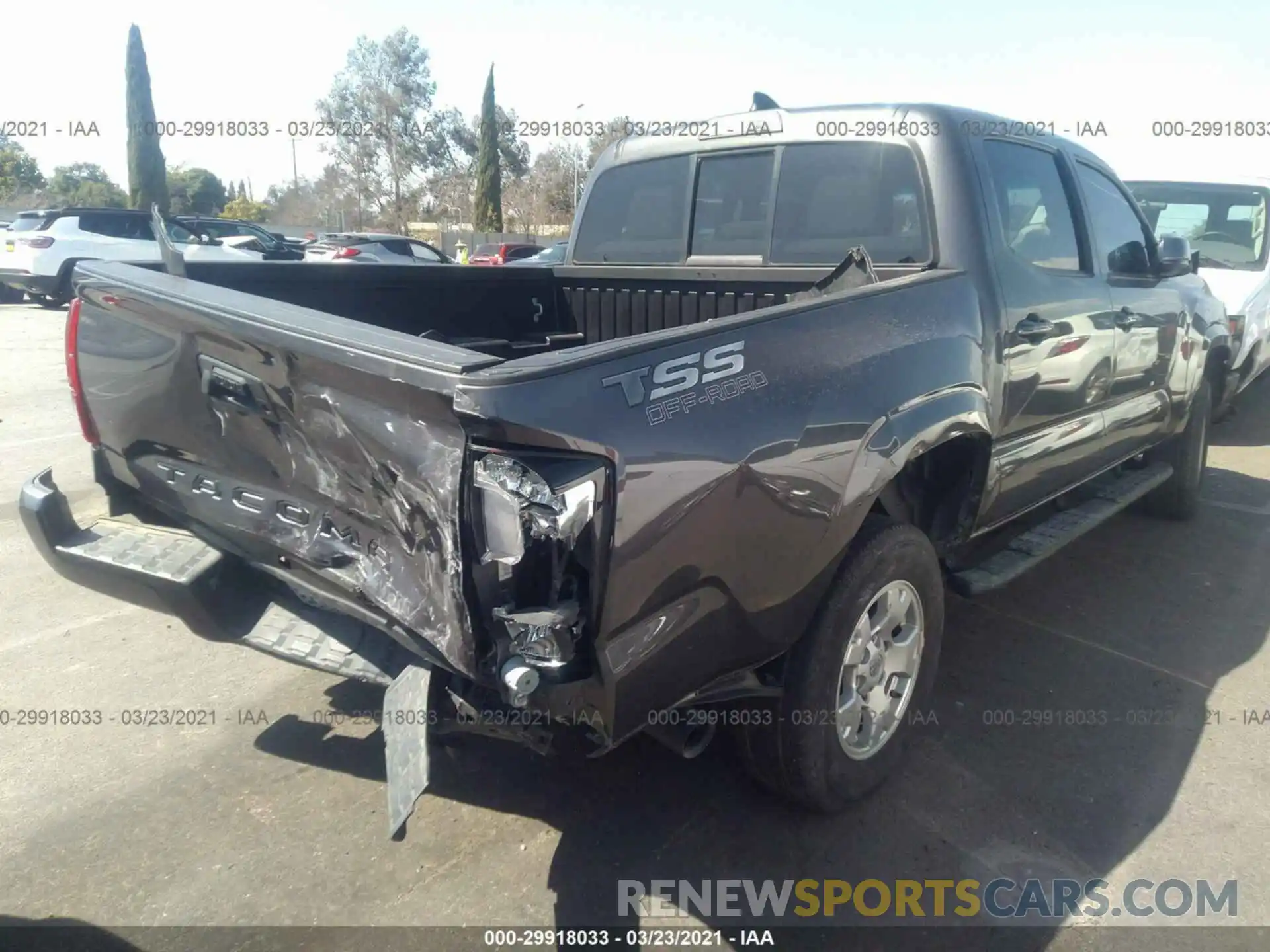 4 Photograph of a damaged car 5TFAX5GN8KX137017 TOYOTA TACOMA 2WD 2019