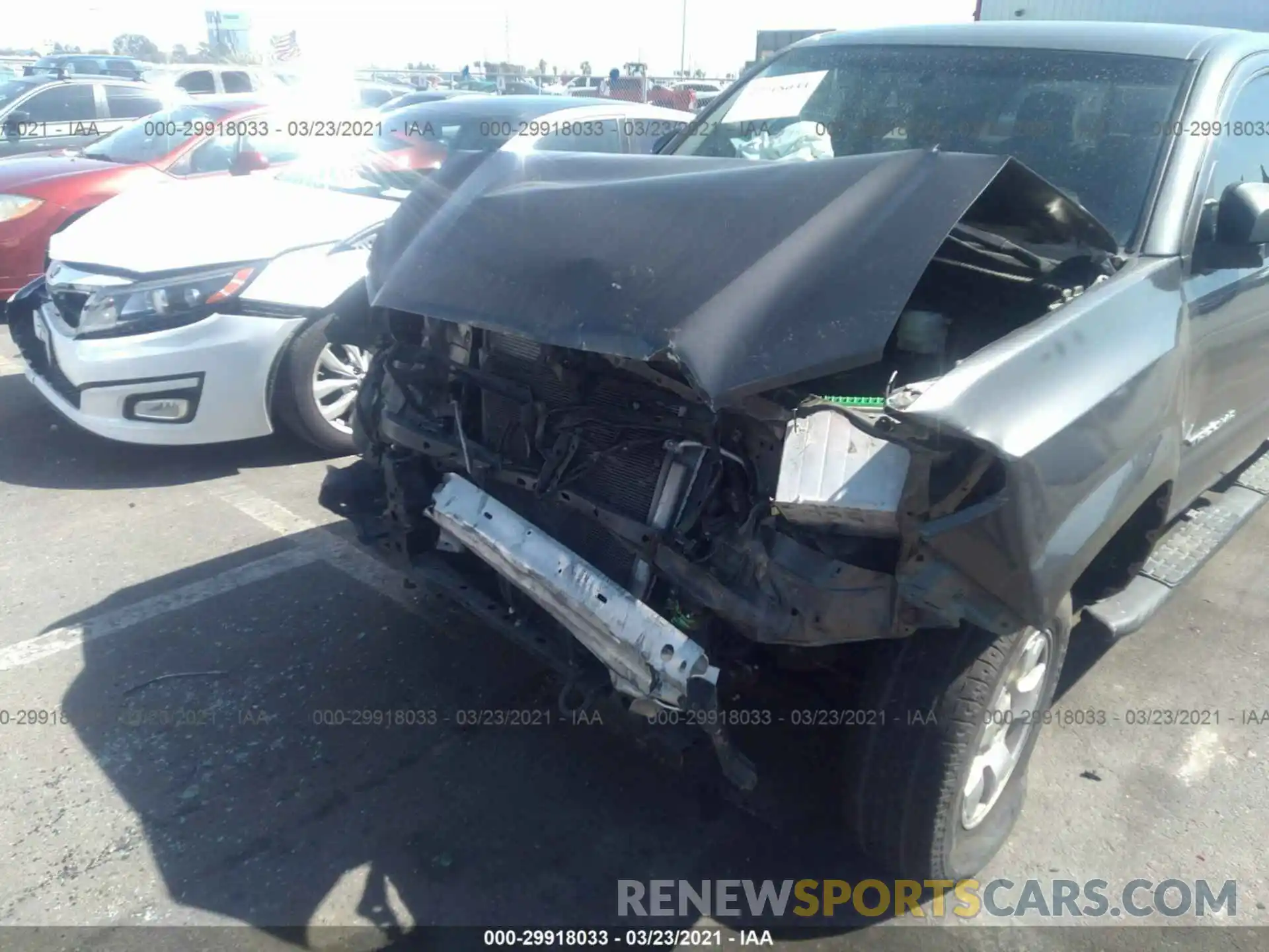 6 Фотография поврежденного автомобиля 5TFAX5GN8KX137017 TOYOTA TACOMA 2WD 2019