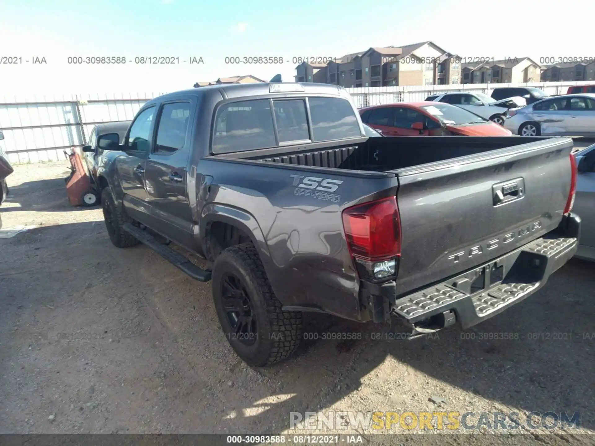 3 Фотография поврежденного автомобиля 5TFAX5GN8KX137177 TOYOTA TACOMA 2WD 2019