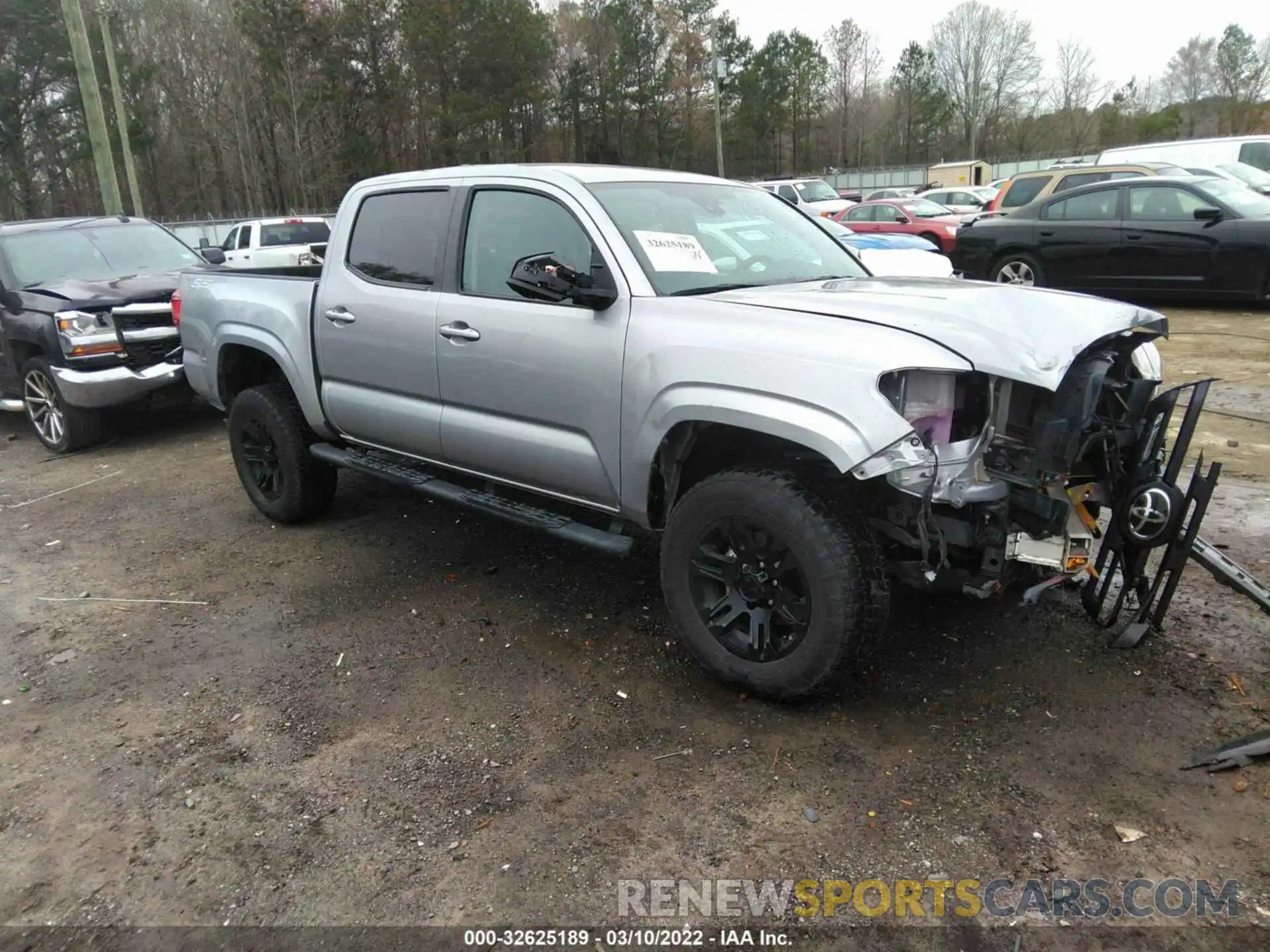 1 Photograph of a damaged car 5TFAX5GN8KX156716 TOYOTA TACOMA 2WD 2019