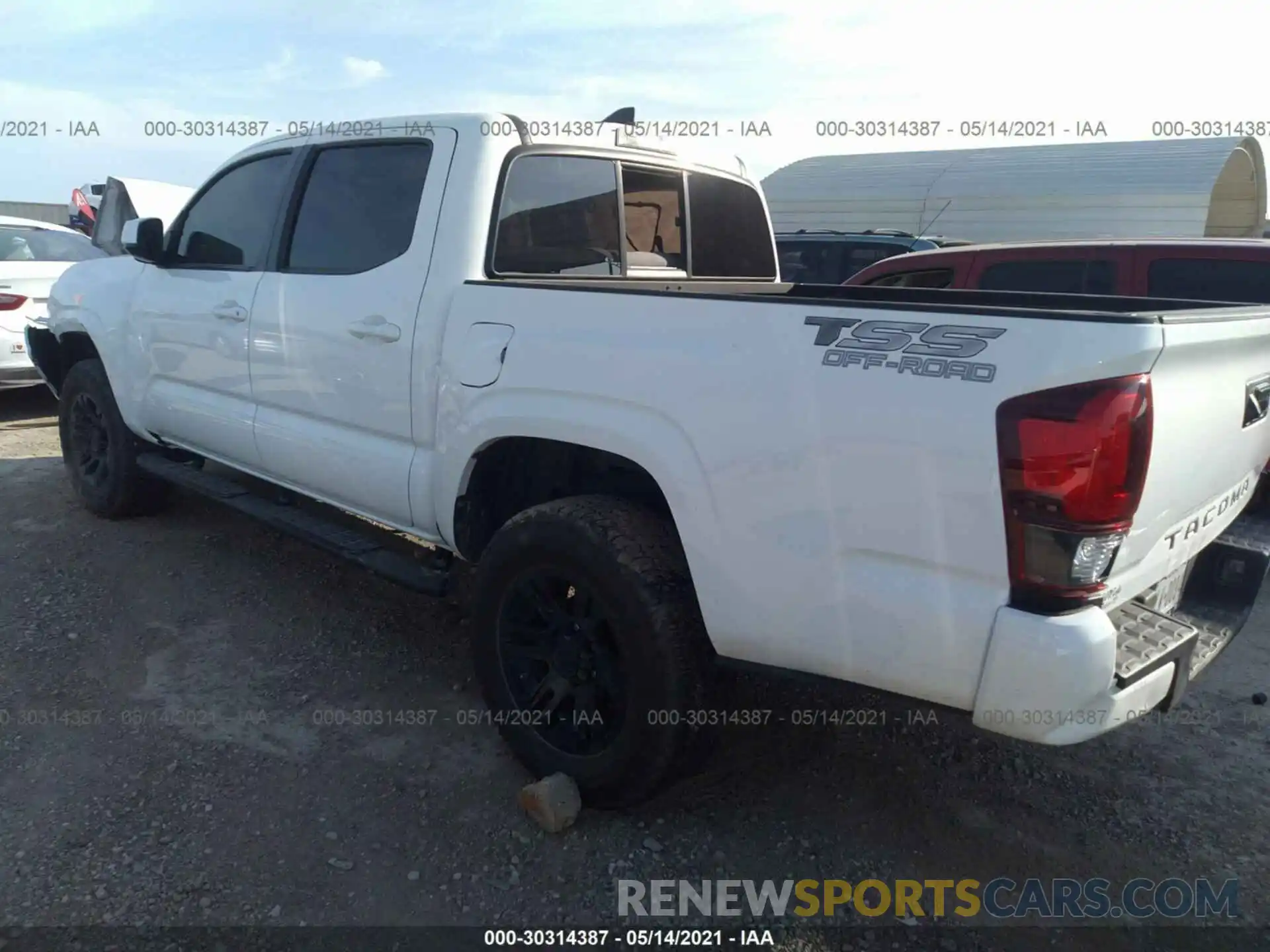 3 Photograph of a damaged car 5TFAX5GN8KX161978 TOYOTA TACOMA 2WD 2019