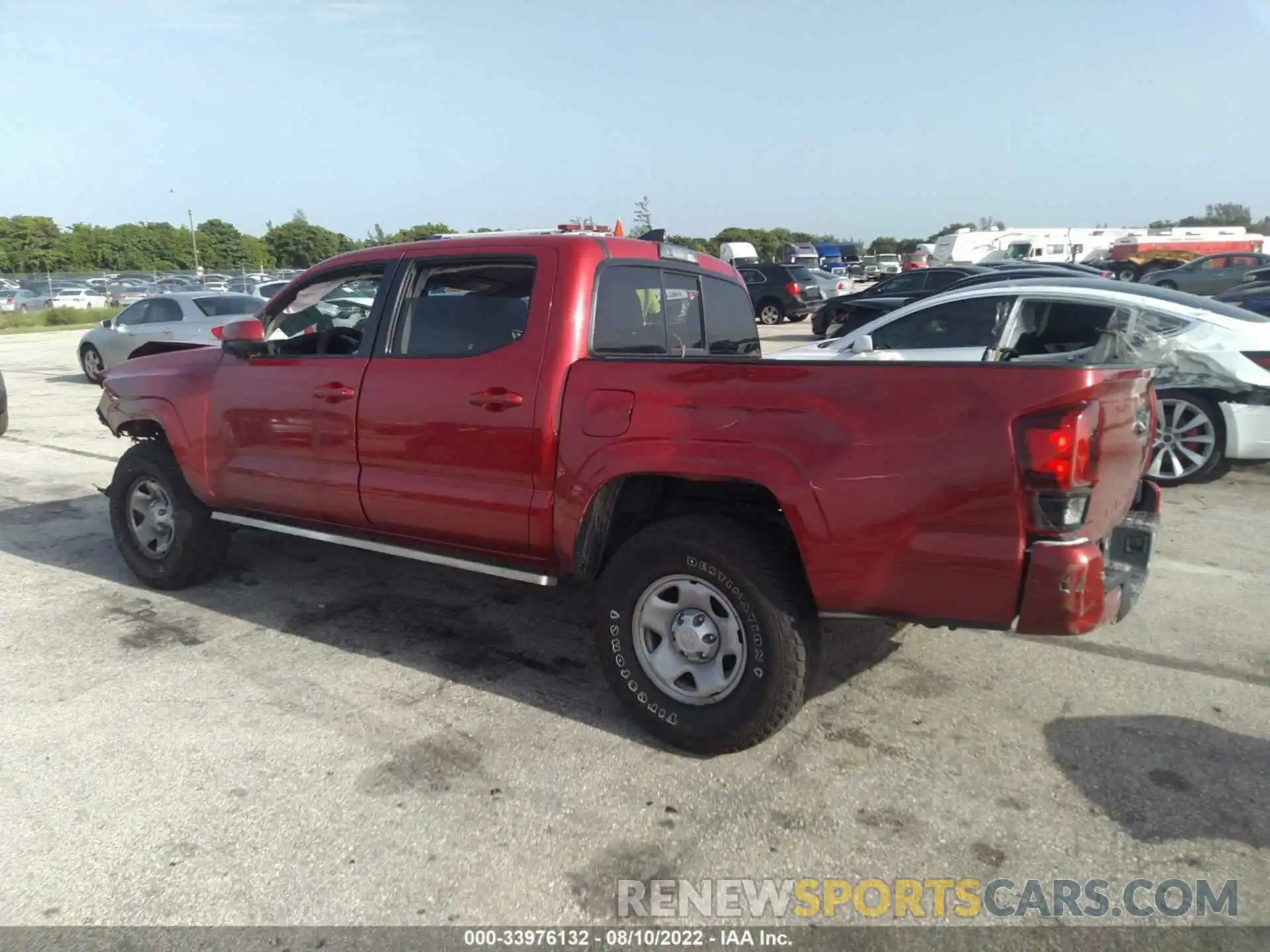 3 Photograph of a damaged car 5TFAX5GN9KX141920 TOYOTA TACOMA 2WD 2019