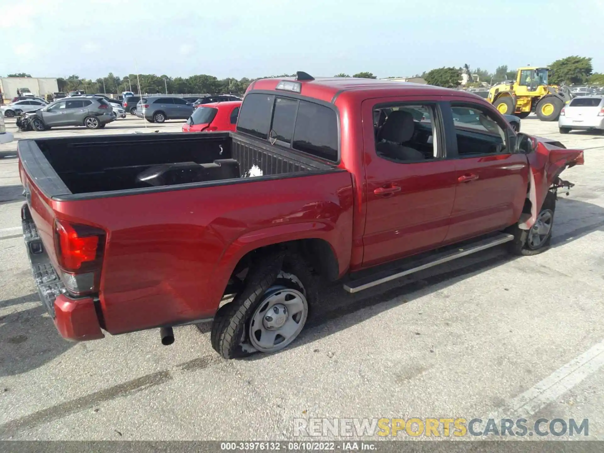 4 Photograph of a damaged car 5TFAX5GN9KX141920 TOYOTA TACOMA 2WD 2019