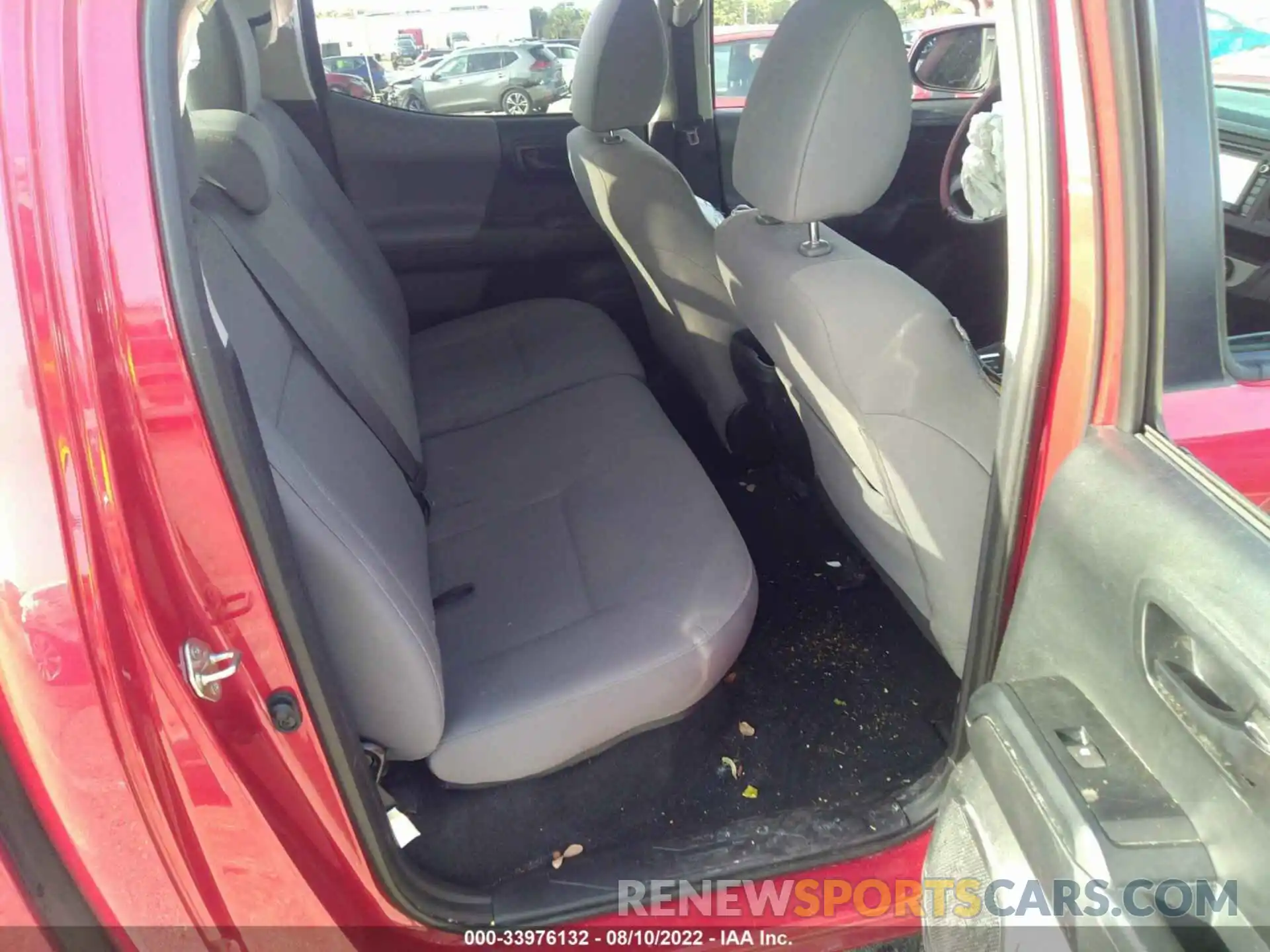 8 Photograph of a damaged car 5TFAX5GN9KX141920 TOYOTA TACOMA 2WD 2019