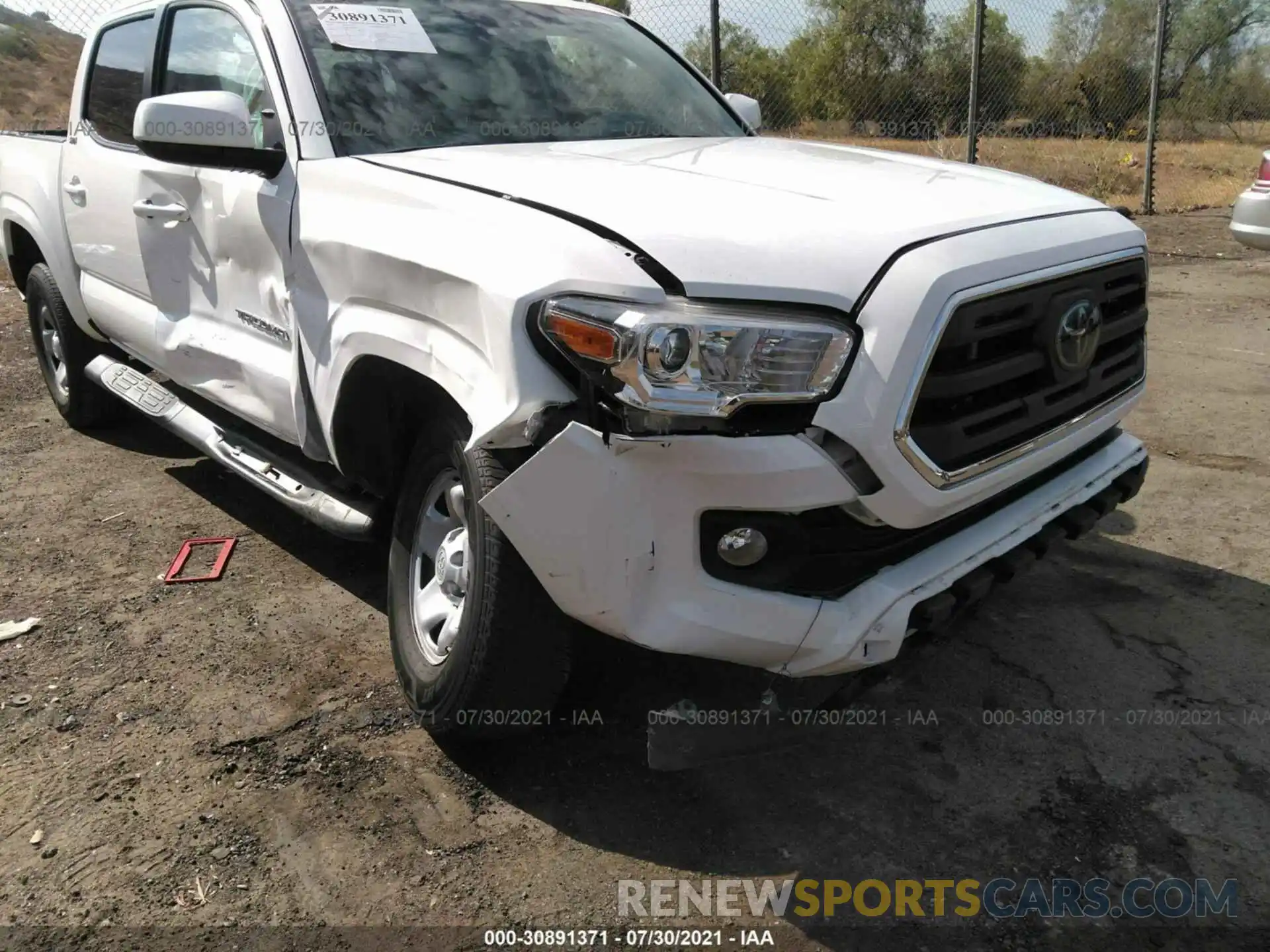 6 Photograph of a damaged car 5TFAX5GN9KX160077 TOYOTA TACOMA 2WD 2019