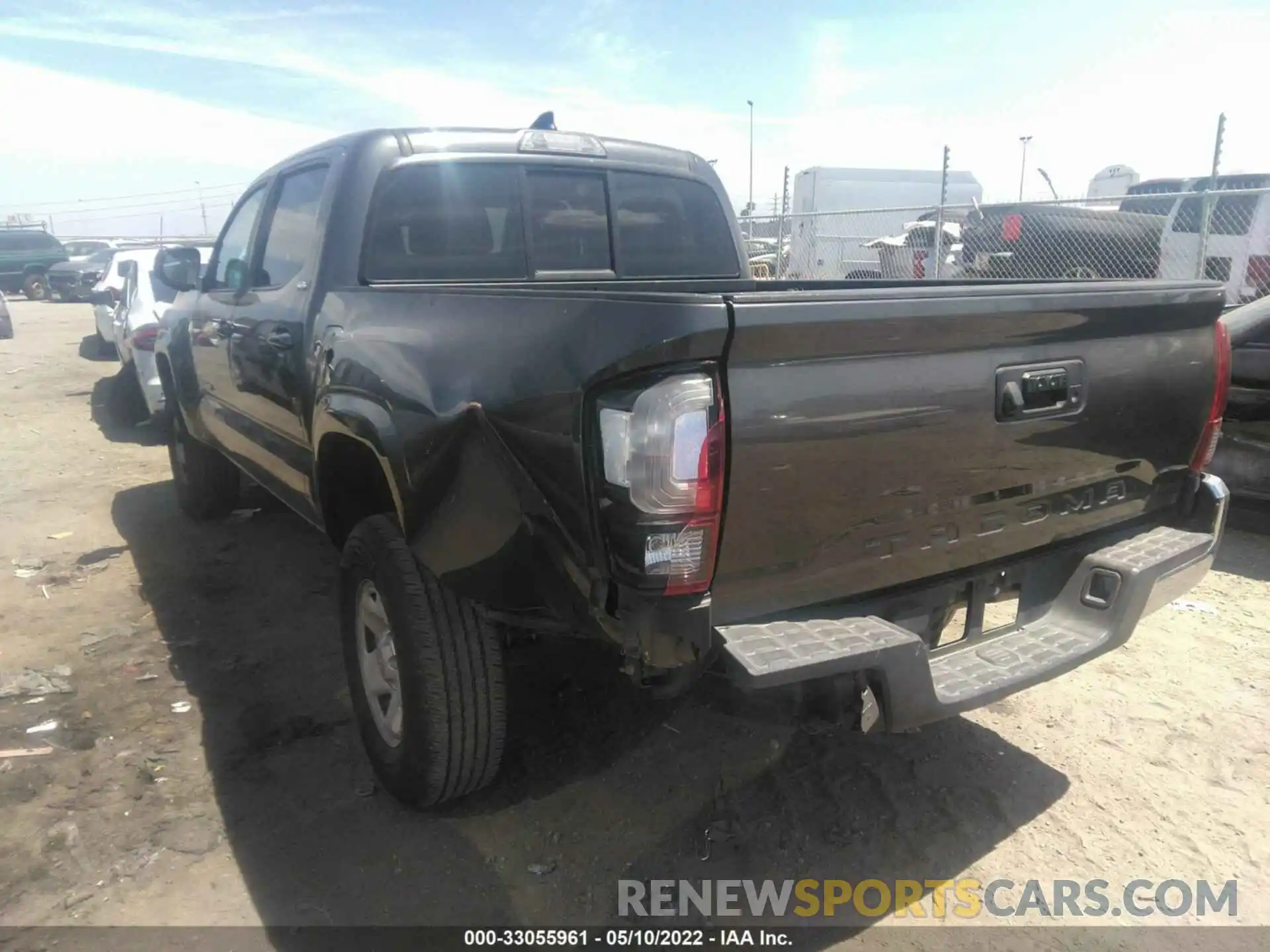 3 Photograph of a damaged car 5TFAX5GN9KX160726 TOYOTA TACOMA 2WD 2019