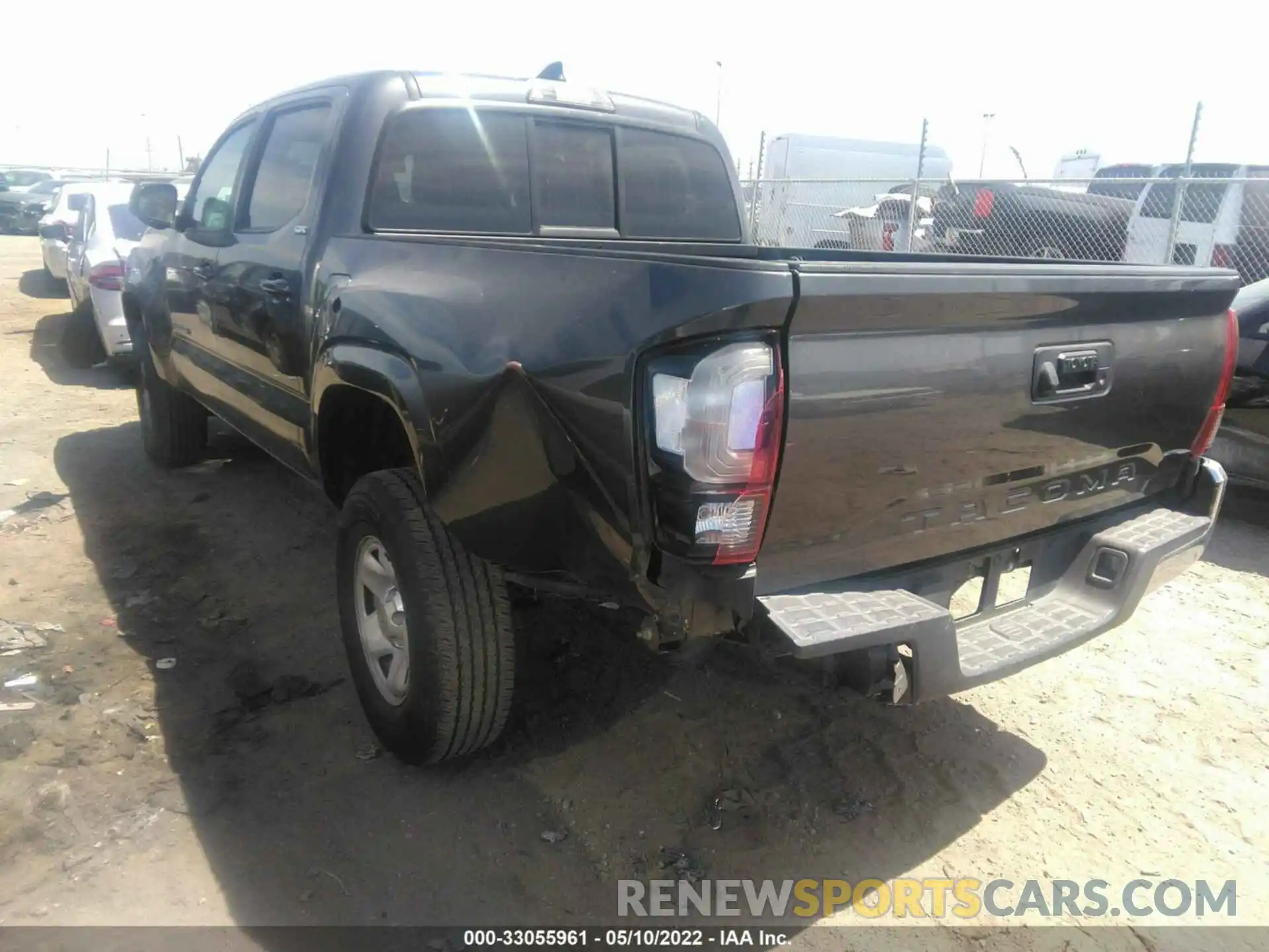 6 Photograph of a damaged car 5TFAX5GN9KX160726 TOYOTA TACOMA 2WD 2019