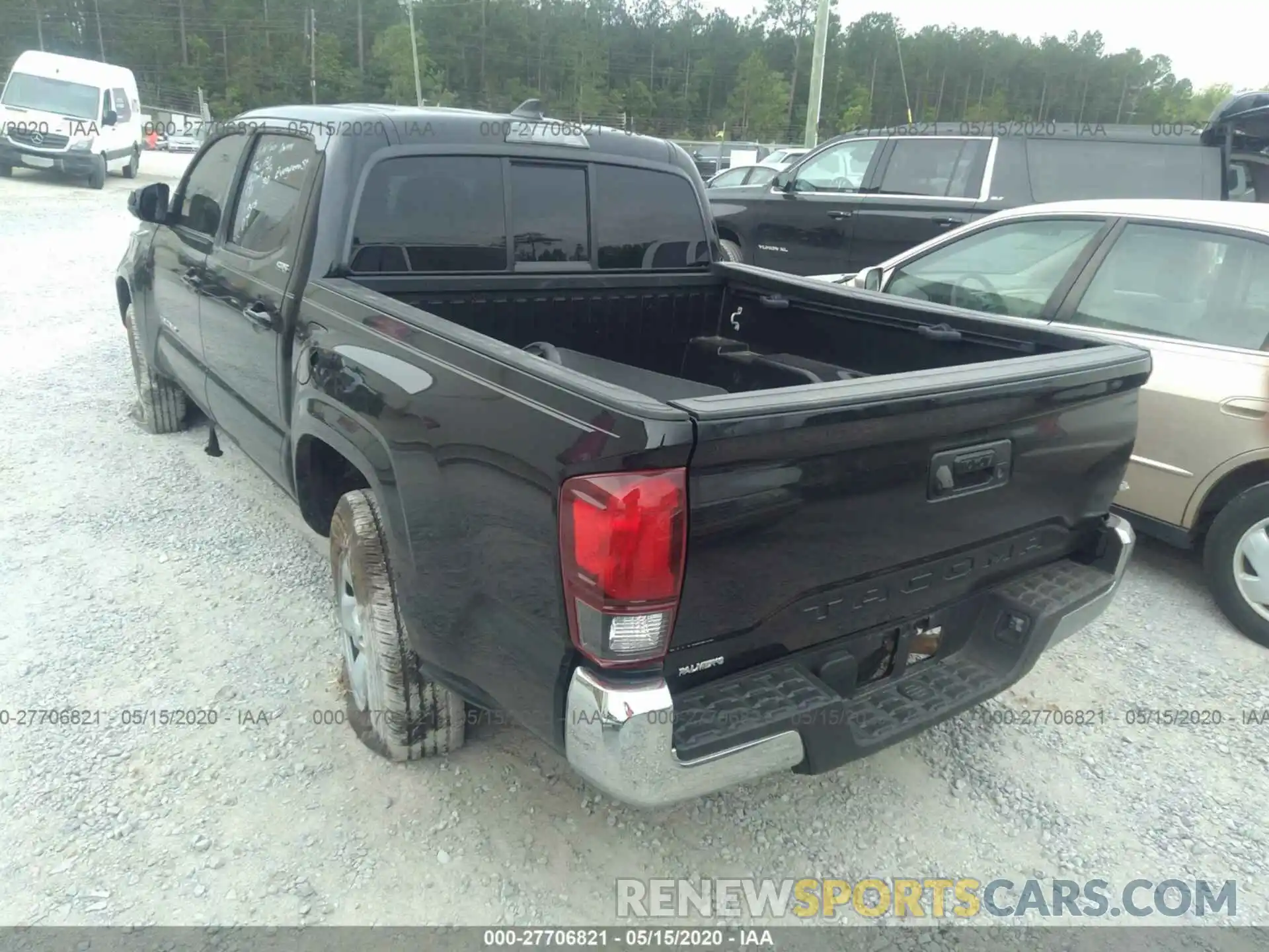 3 Photograph of a damaged car 5TFAX5GNXKX134796 TOYOTA TACOMA 2WD 2019