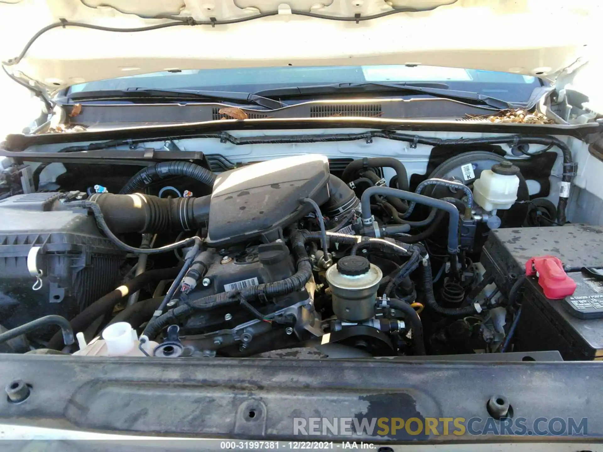 10 Photograph of a damaged car 5TFAX5GNXKX135589 TOYOTA TACOMA 2WD 2019