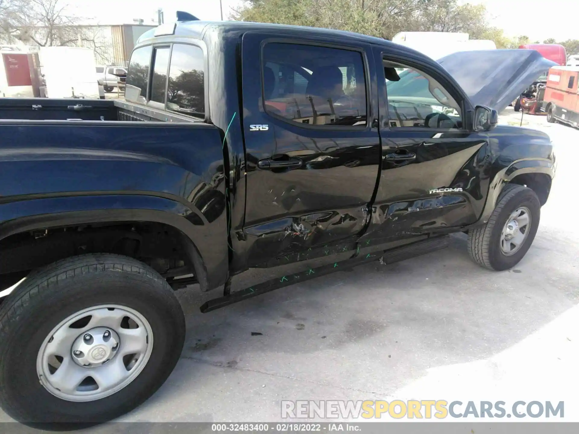 6 Photograph of a damaged car 5TFAX5GNXKX139531 TOYOTA TACOMA 2WD 2019