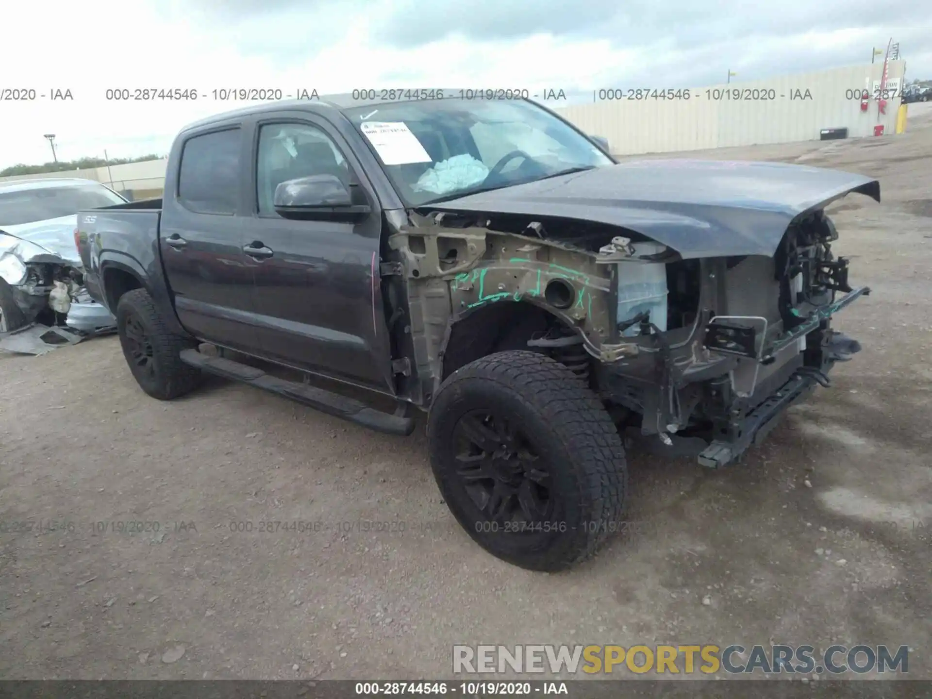 1 Photograph of a damaged car 5TFAX5GNXKX151422 TOYOTA TACOMA 2WD 2019