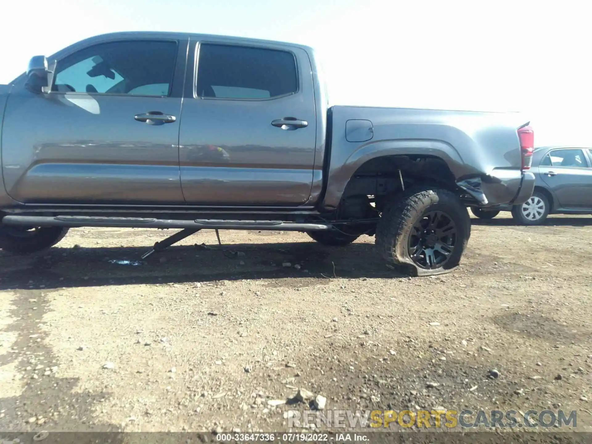 12 Photograph of a damaged car 5TFAX5GNXKX152733 TOYOTA TACOMA 2WD 2019