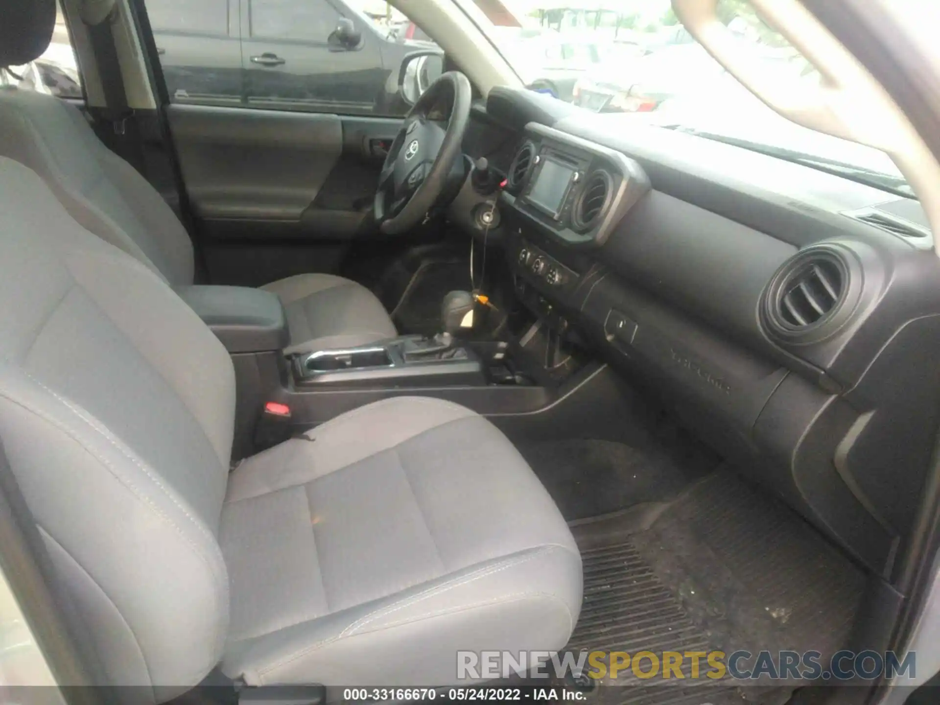 5 Photograph of a damaged car 5TFAX5GNXKX160069 TOYOTA TACOMA 2WD 2019