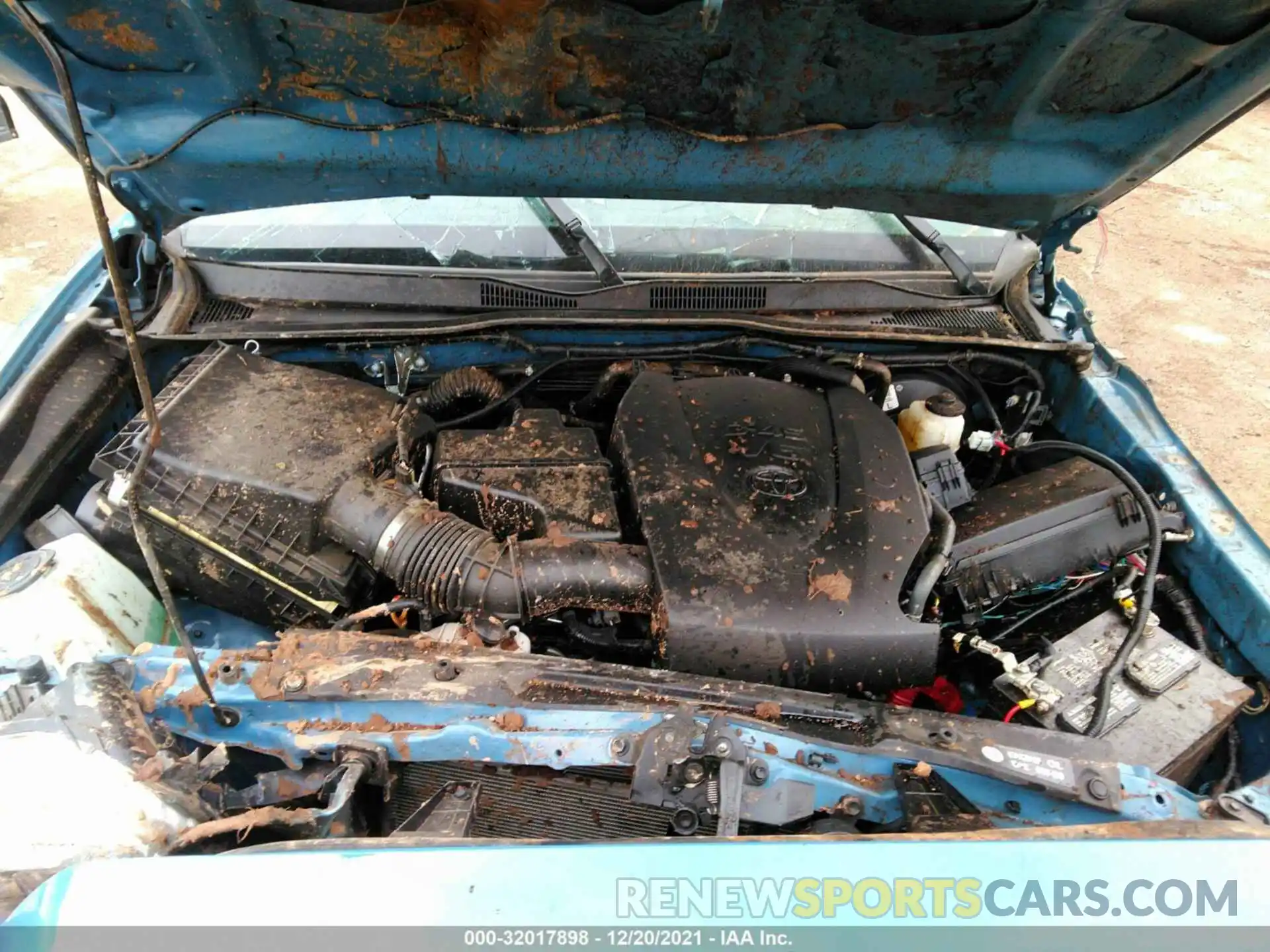 10 Photograph of a damaged car 5TFAZ5CN0KX074723 TOYOTA TACOMA 2WD 2019