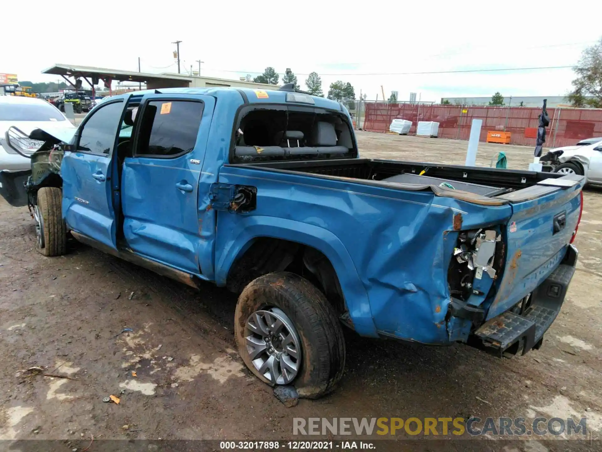 3 Photograph of a damaged car 5TFAZ5CN0KX074723 TOYOTA TACOMA 2WD 2019