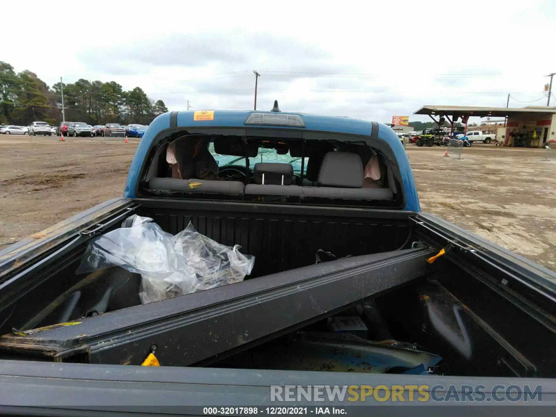 8 Photograph of a damaged car 5TFAZ5CN0KX074723 TOYOTA TACOMA 2WD 2019