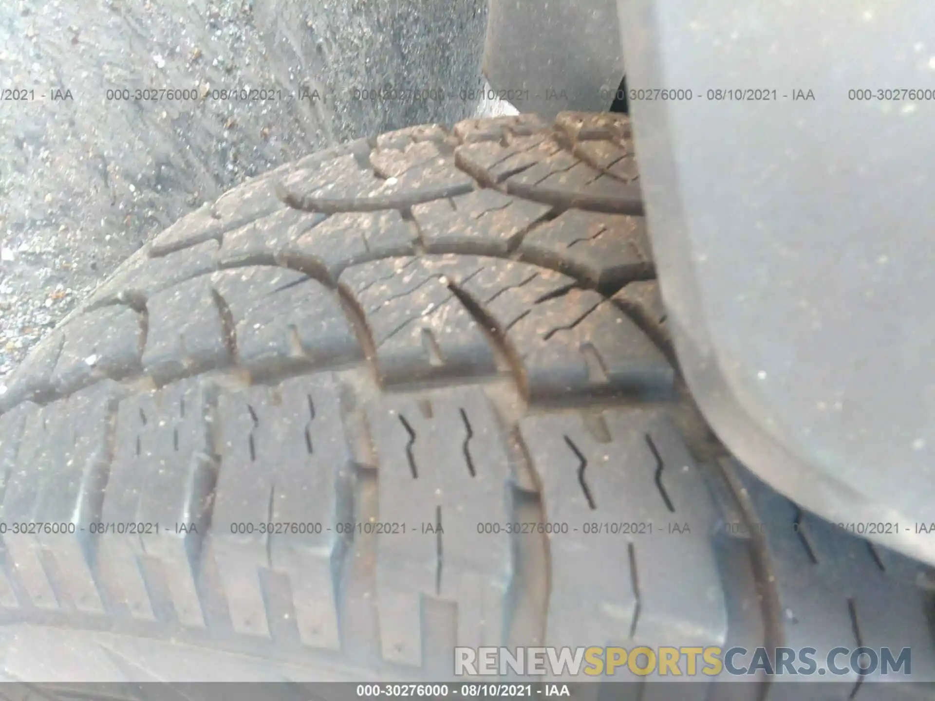 13 Photograph of a damaged car 5TFAZ5CN0KX075595 TOYOTA TACOMA 2WD 2019