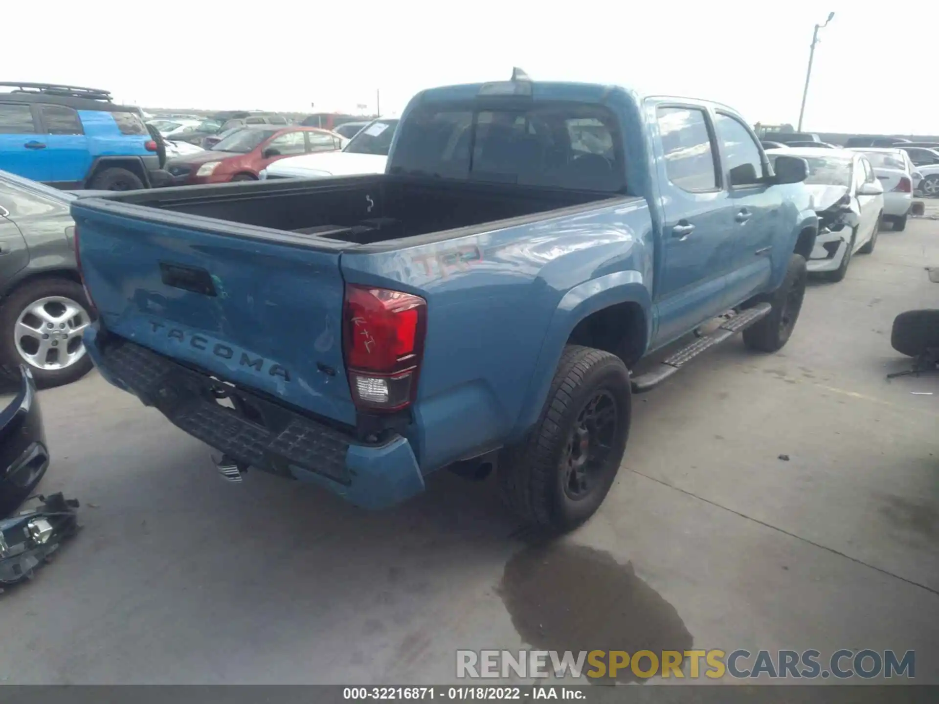 4 Photograph of a damaged car 5TFAZ5CN0KX076570 TOYOTA TACOMA 2WD 2019