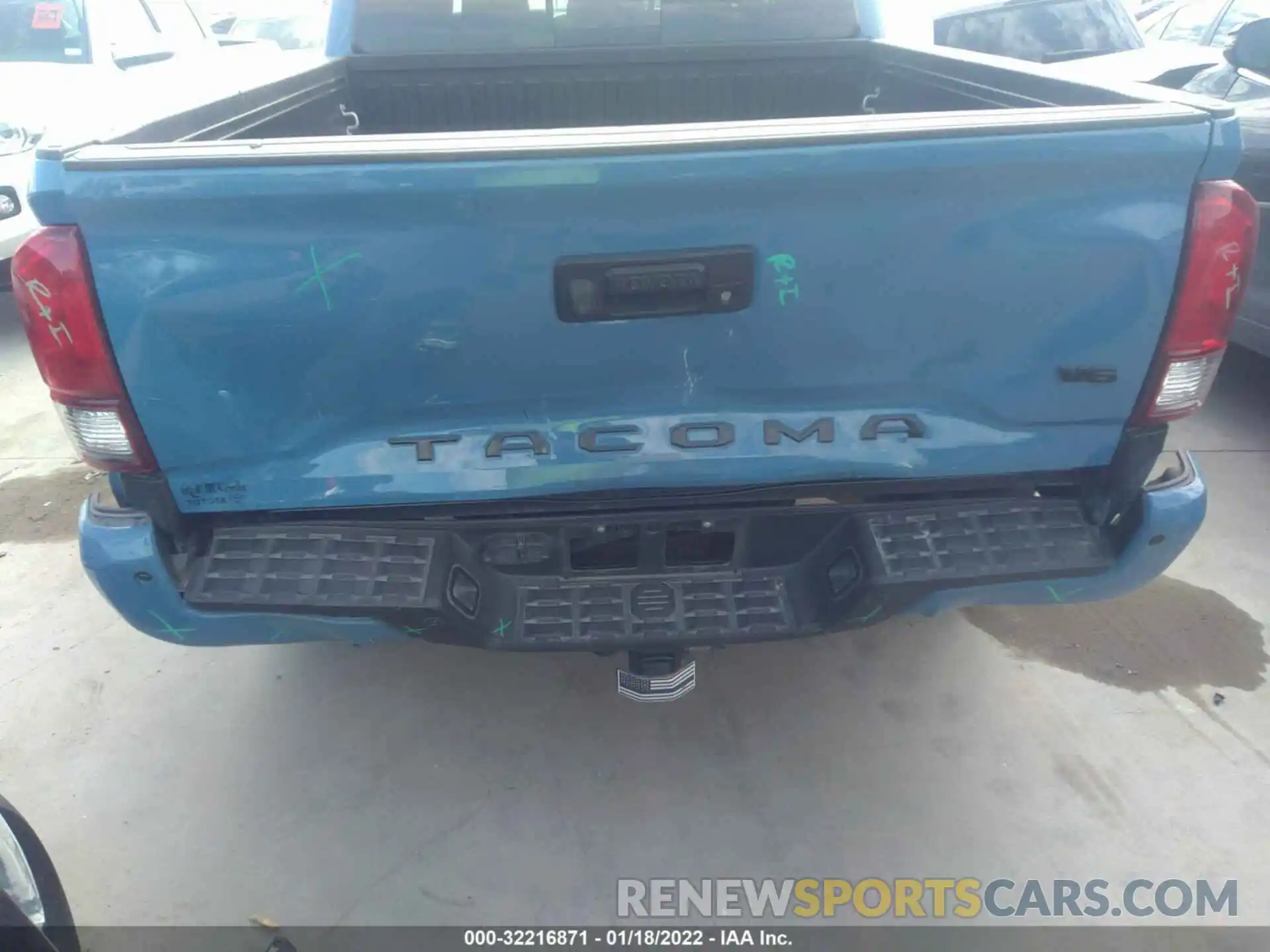 6 Photograph of a damaged car 5TFAZ5CN0KX076570 TOYOTA TACOMA 2WD 2019